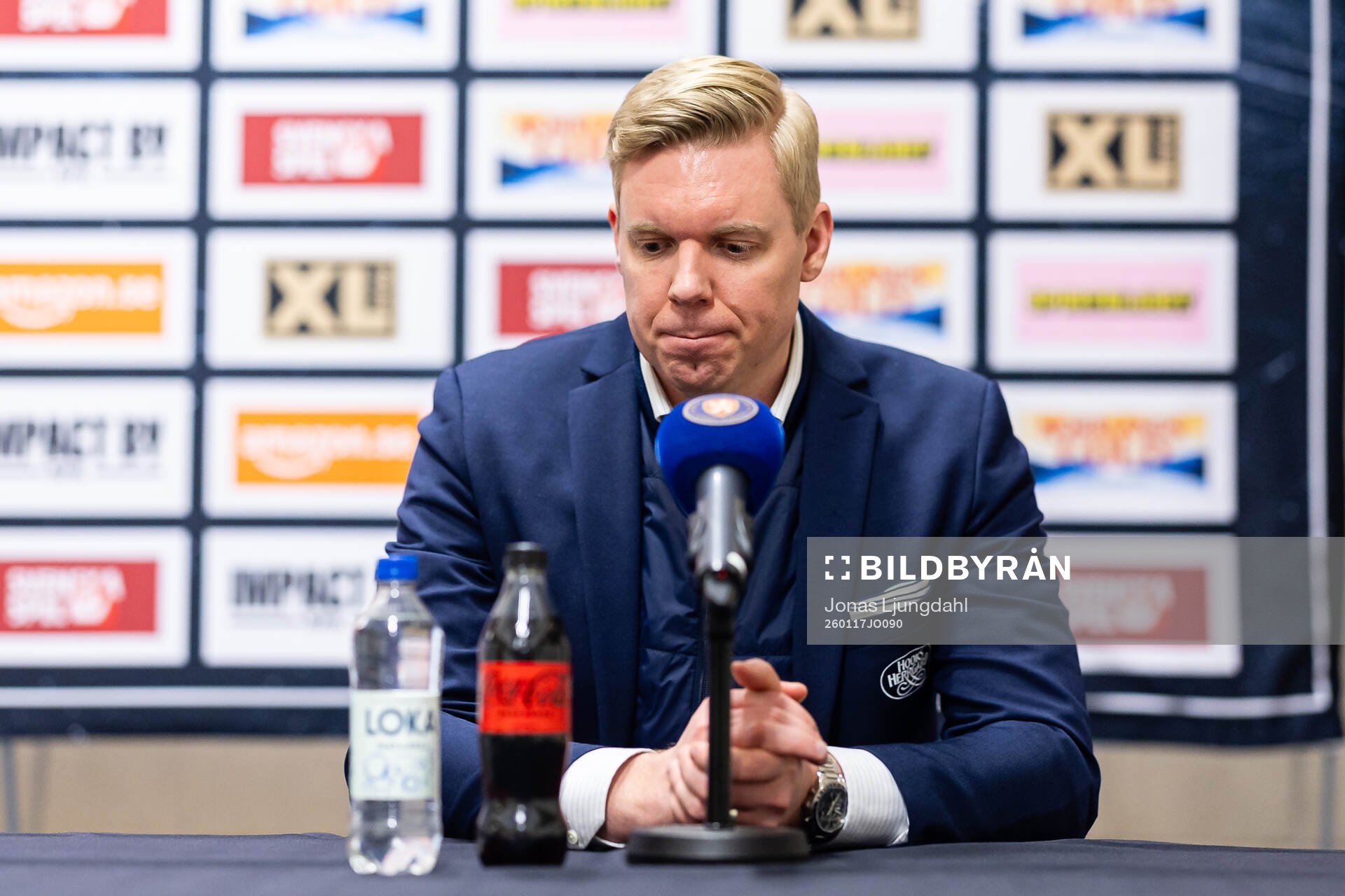 HV71s tränare Anton Blomqvist på presskonferens
