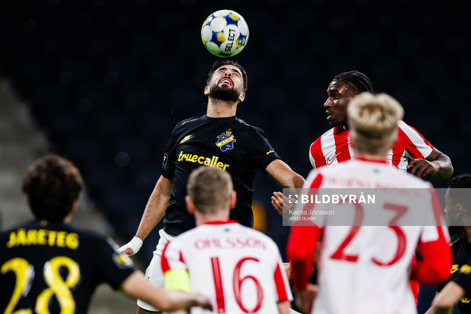 AIKs Ahmad Faqa och Degerfors Philippe Ndinga Ossiabadjouo