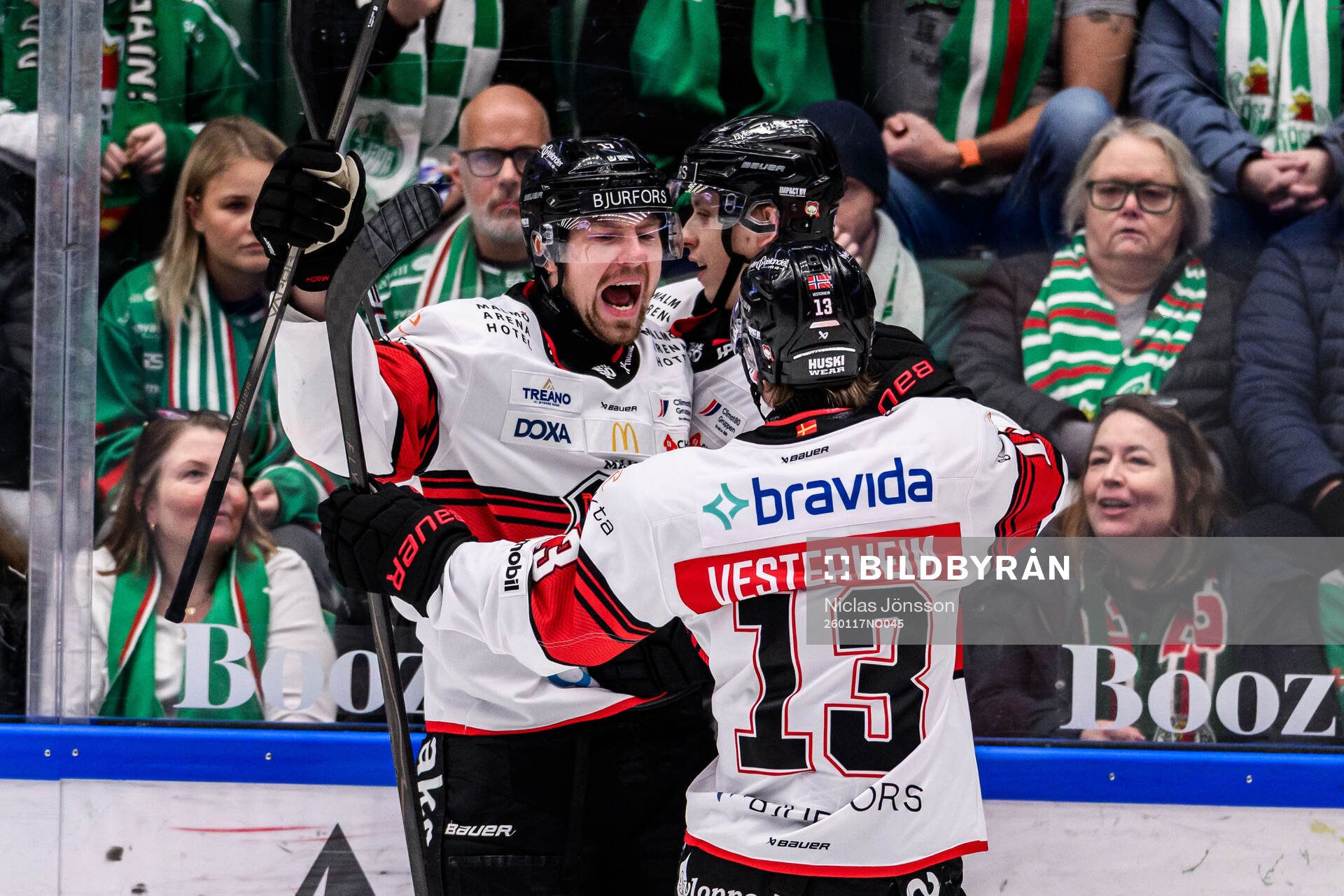 Malmö Redhawks Johan Ivarsson och William Von Barnekow