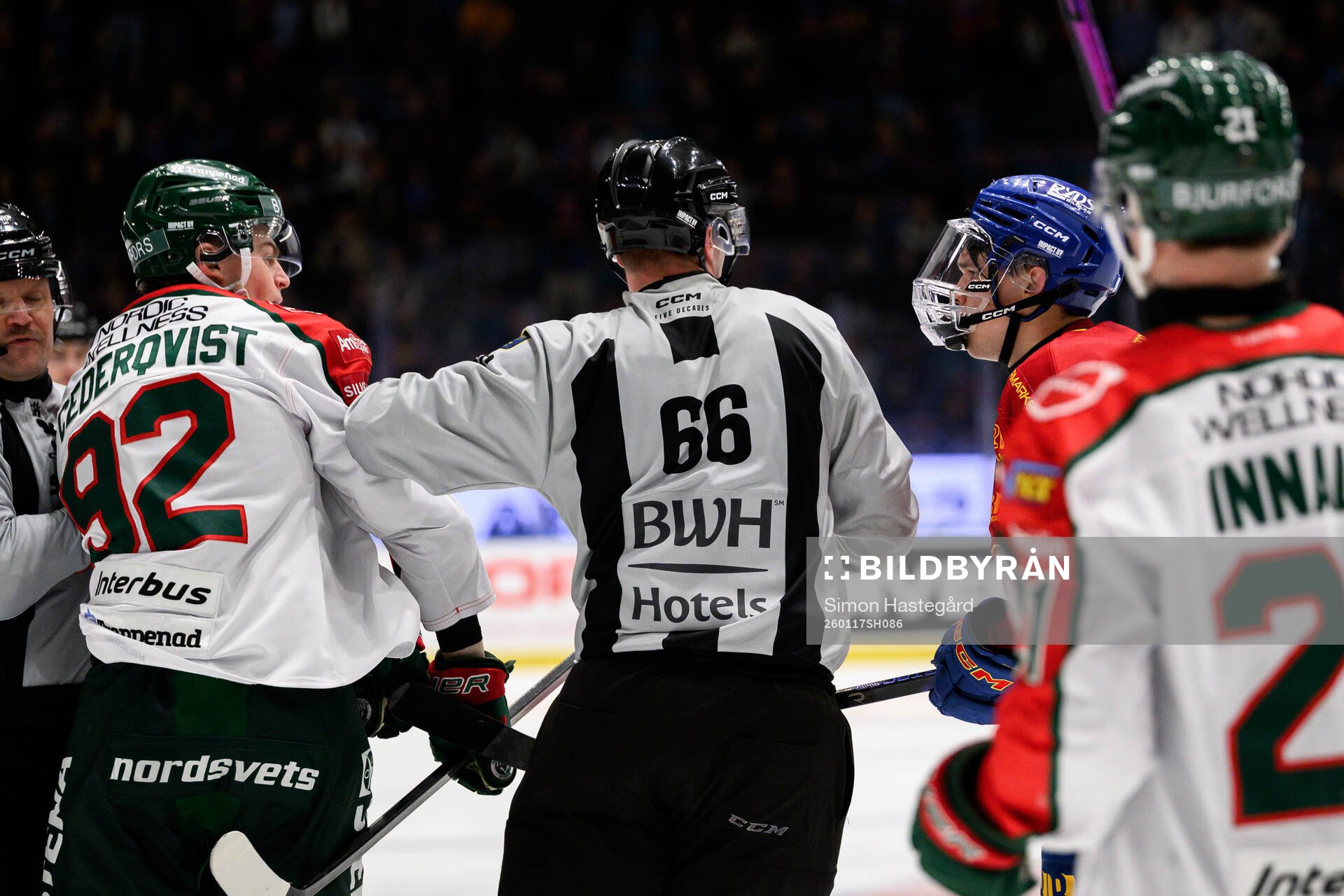 Frölundas Filip Cederqvist i bråk med Djurgårdens Arvid