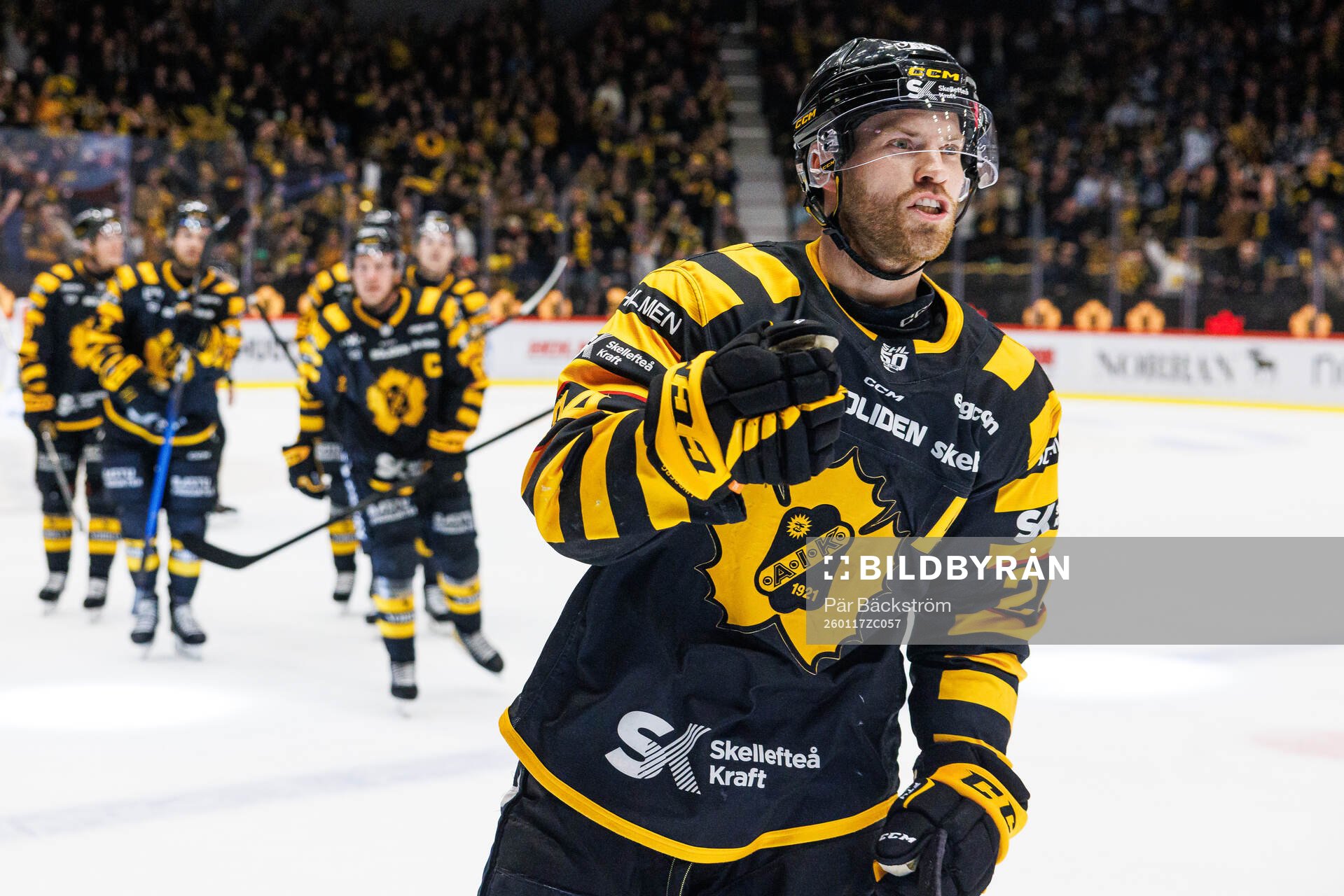 Skellefteås Oscar Lindberg jublar
