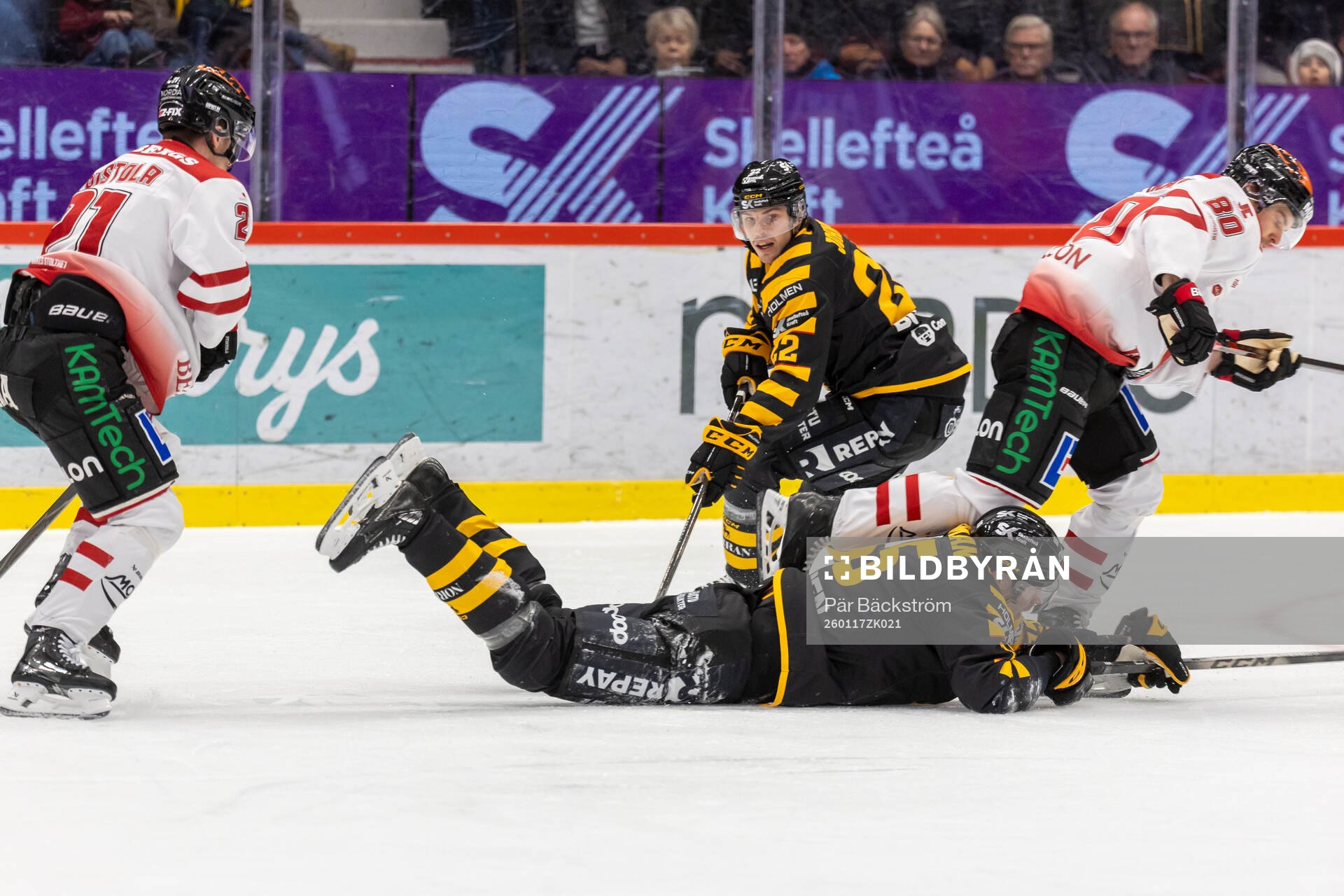 Örebros Patrik Puistola och Kalle Miketinac och