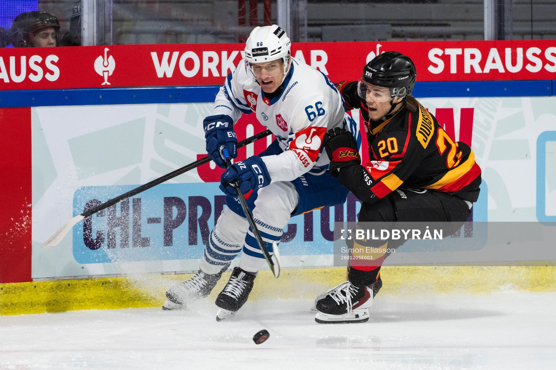 David Sklenicka of EV Zug and Casper Juustovaara Karlsson