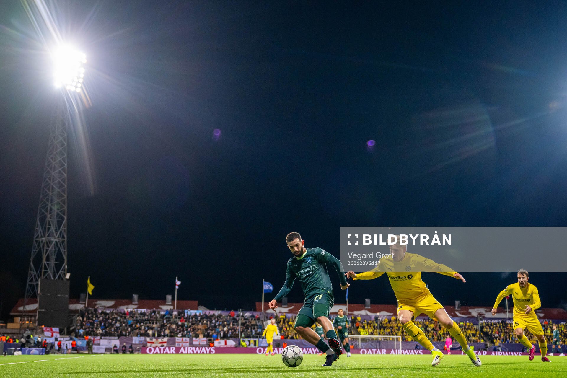 Rayan Ait-Nouri of Manchester City and Jens Petter Hauge of