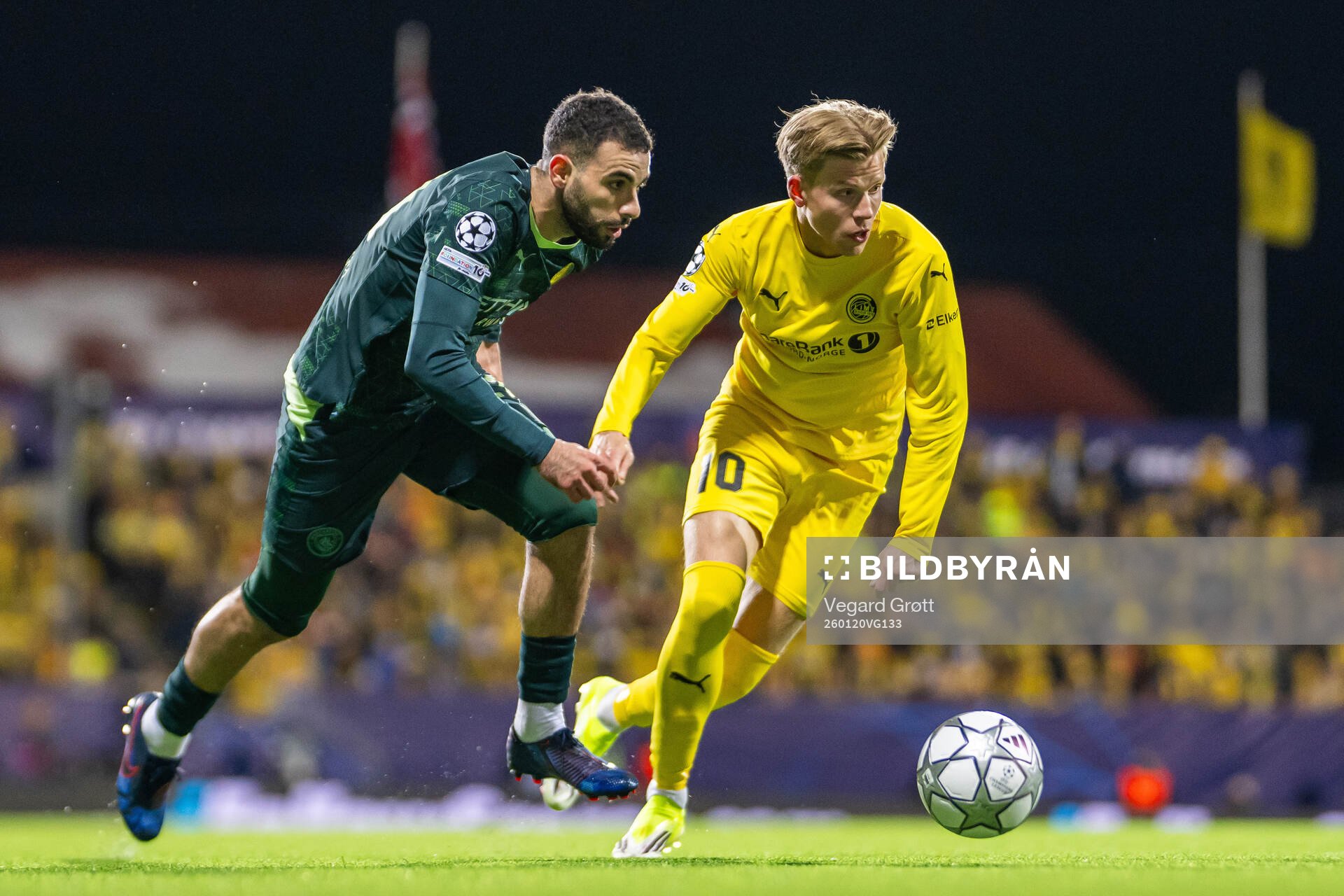 Rayan Ait-Nouri of Manchester City and Jens Petter Hauge of