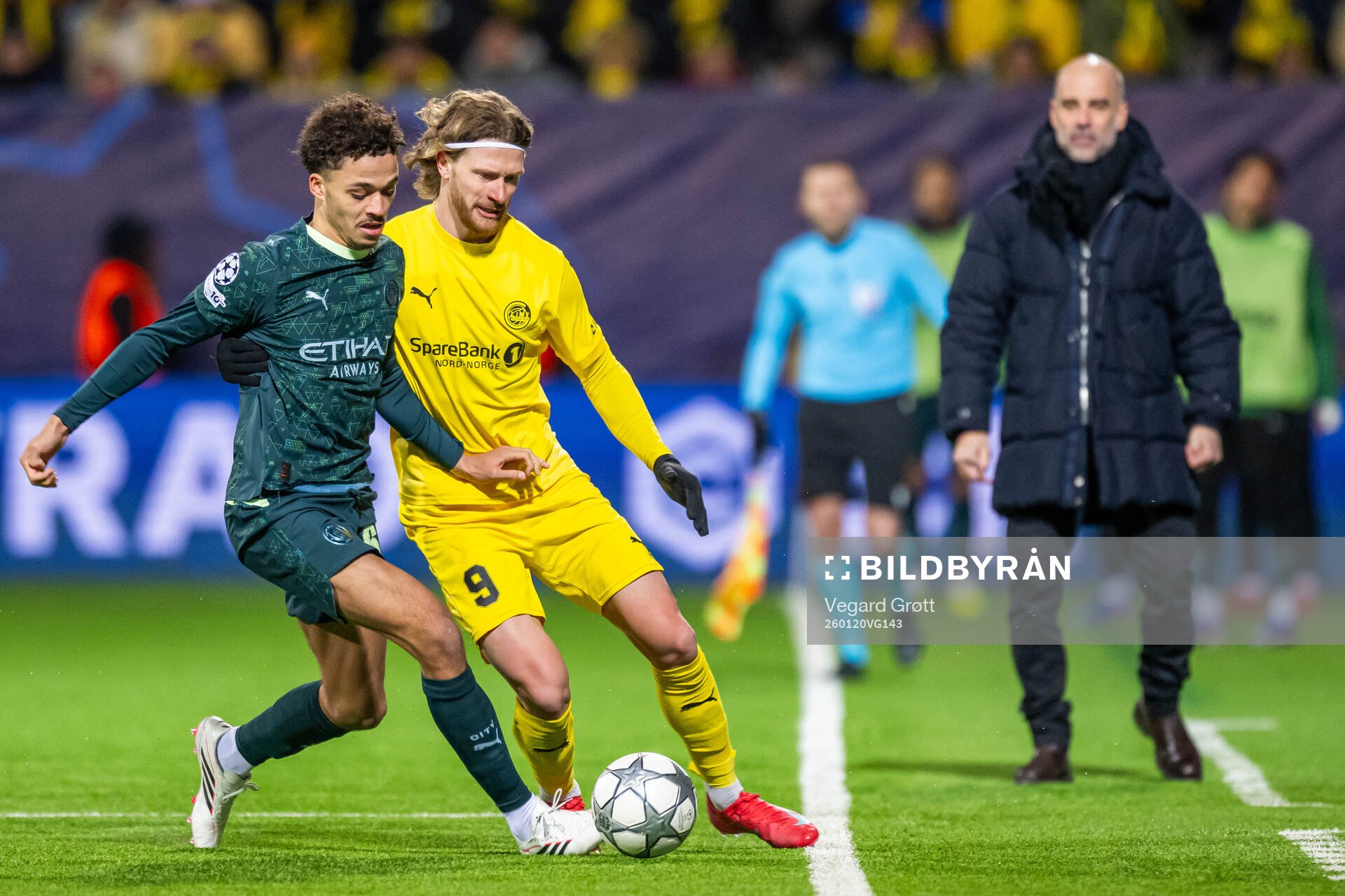 Max Alleyne of Manchester City and Kasper Høgh of