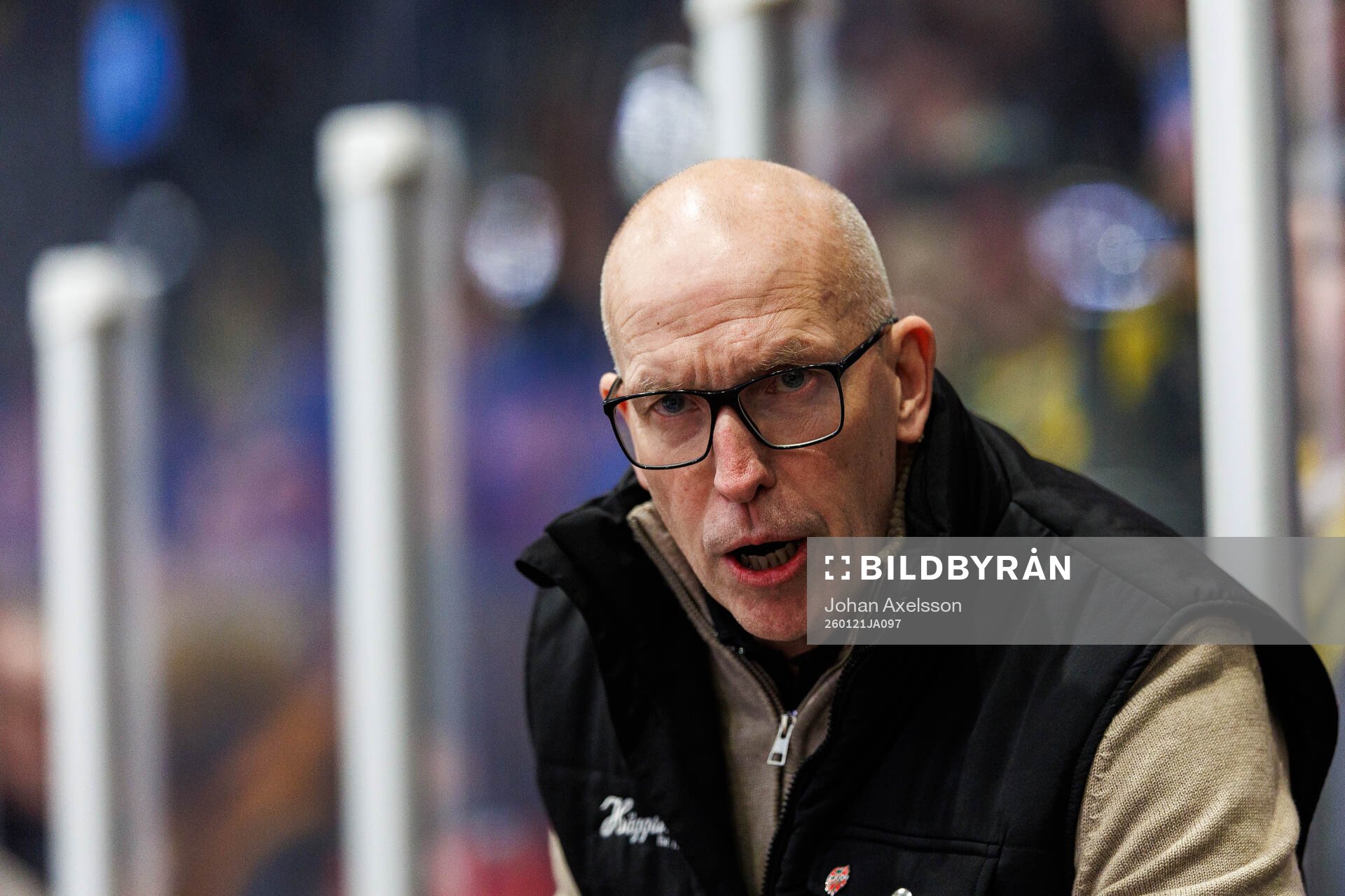 Modos huvudtränare Fredrik Andersson