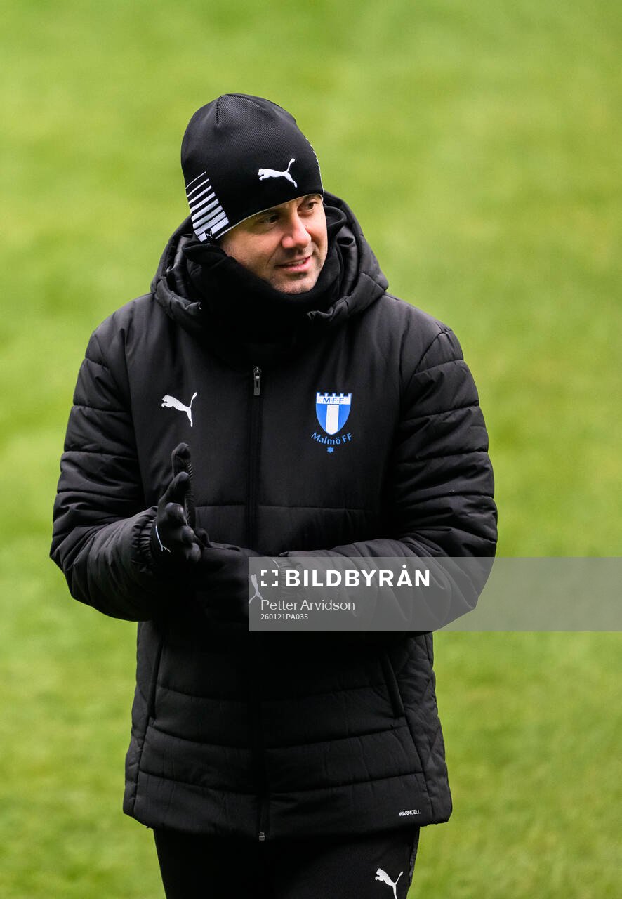 Head coach Miguel Angel Ramirez