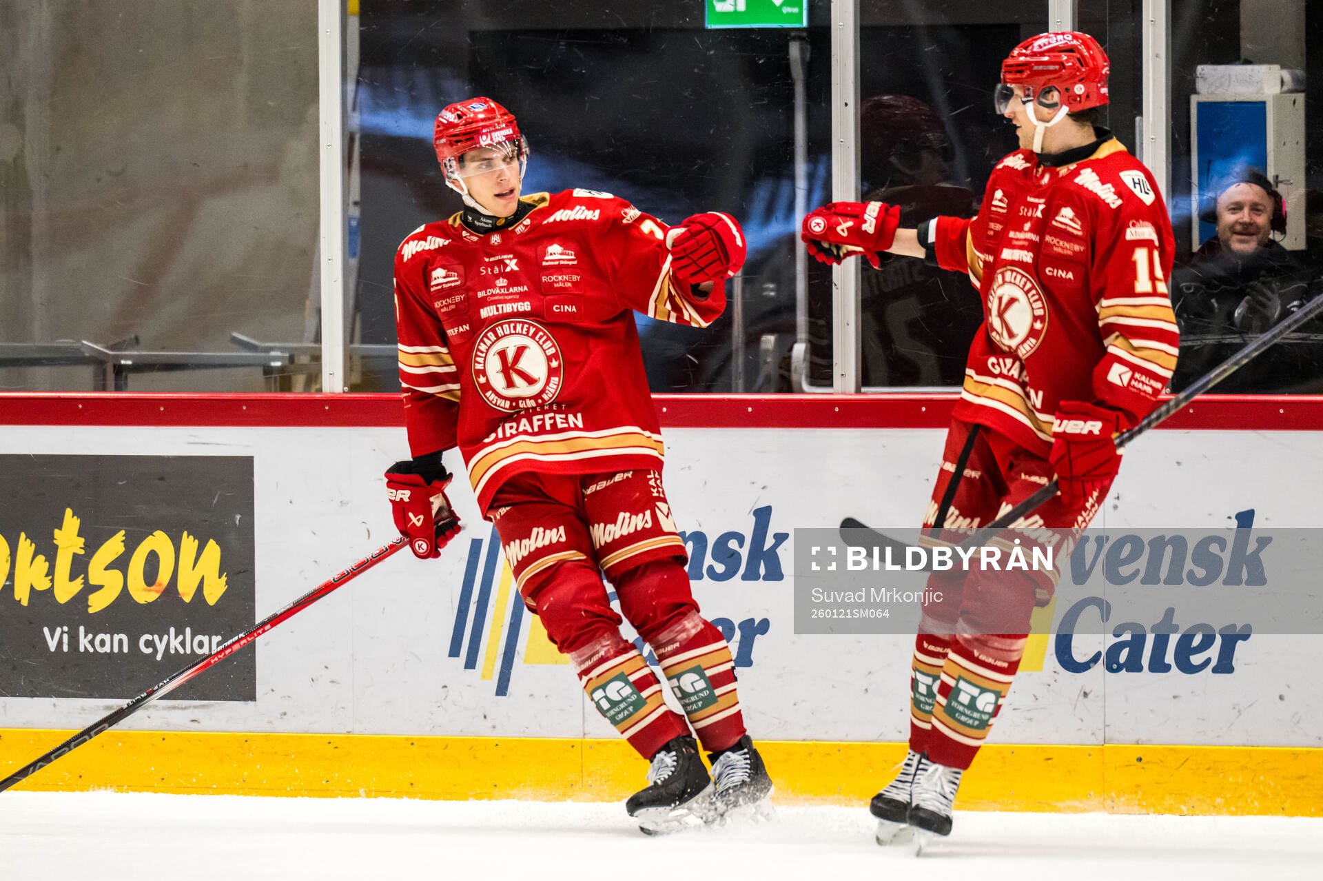 Kalmars Matthew Struthers och Andrej Sustr jublar