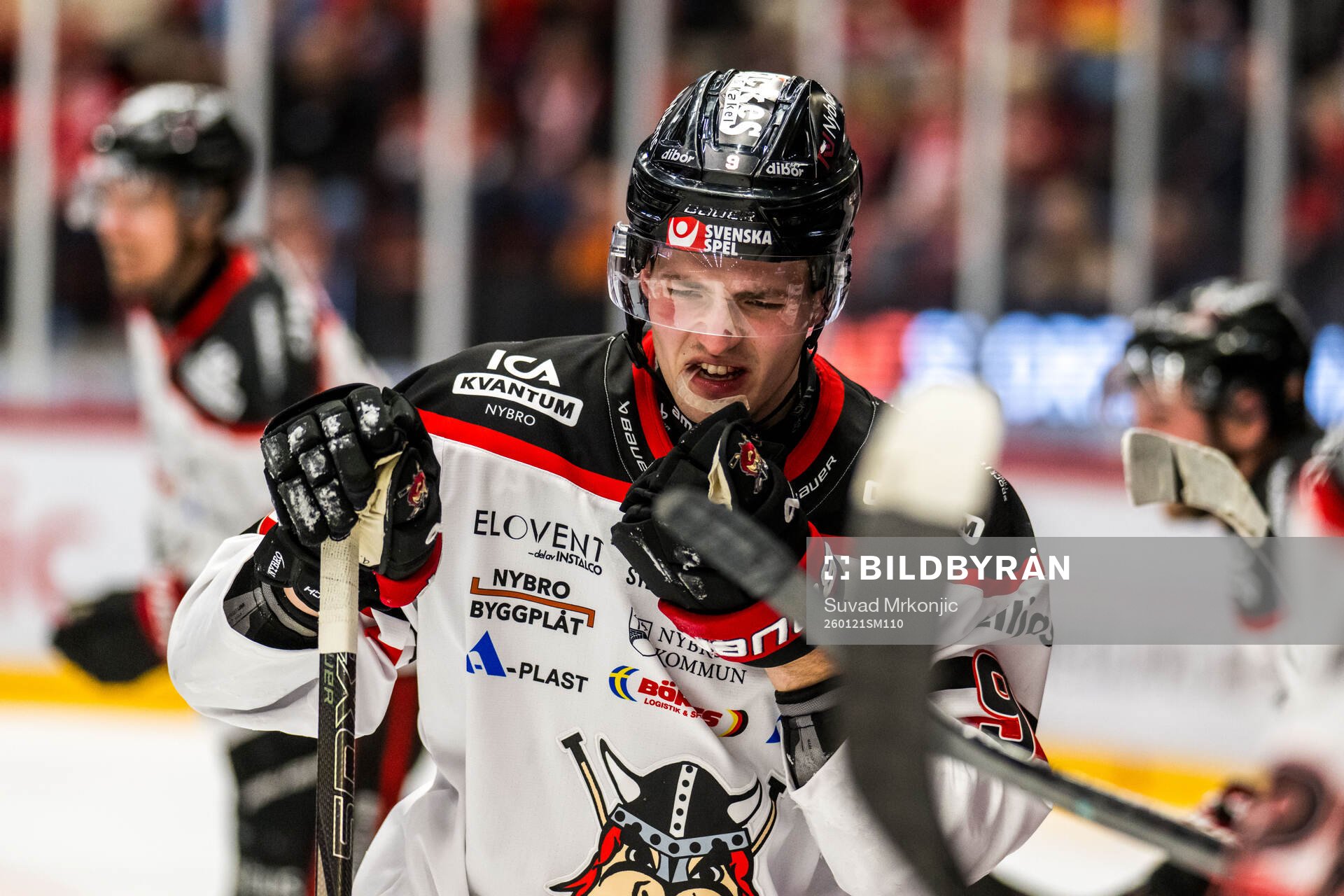 Nybros Hannes Hellberg har ont