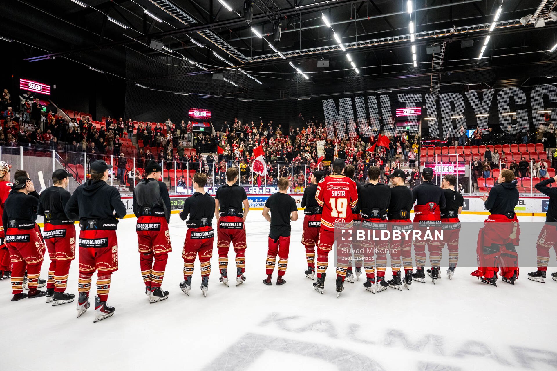 Kalmars spelare jublar