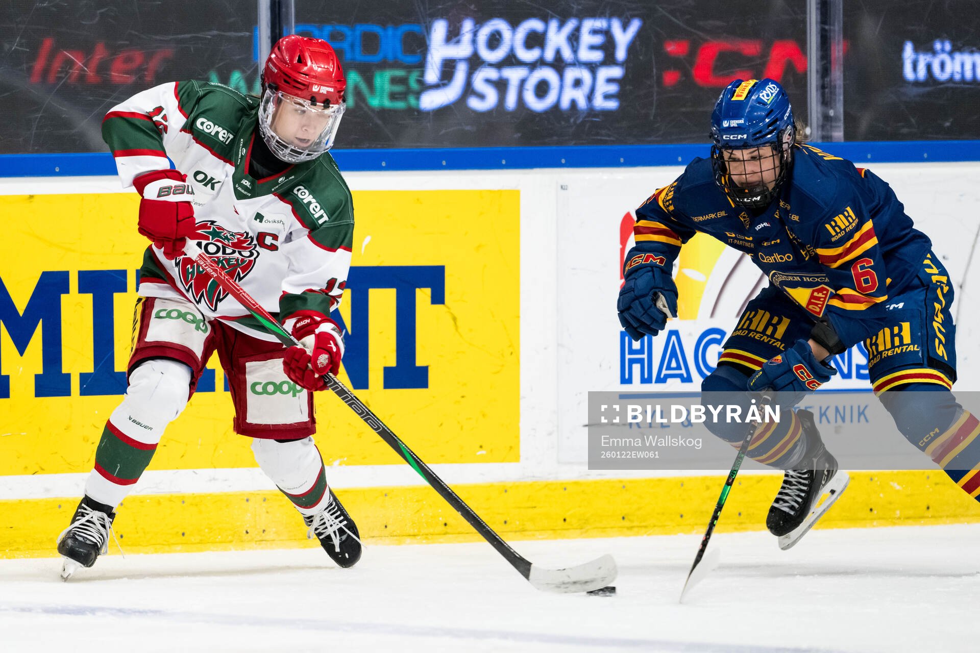 Modos Ebba Berglund och Djurgårdens Linda Vocetkova