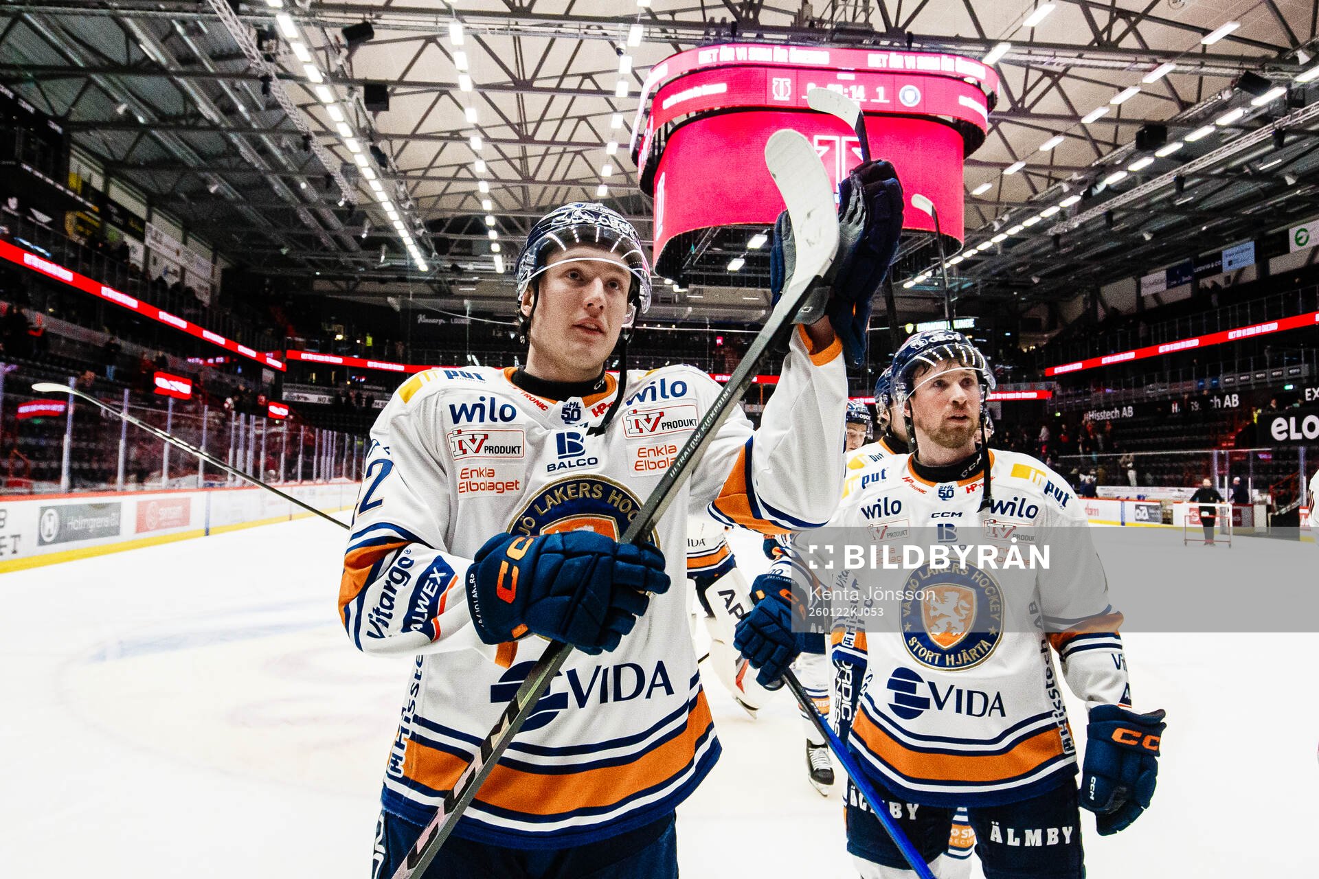 Växjös Kalle Kratz och Dylan Mclaughlin jublar