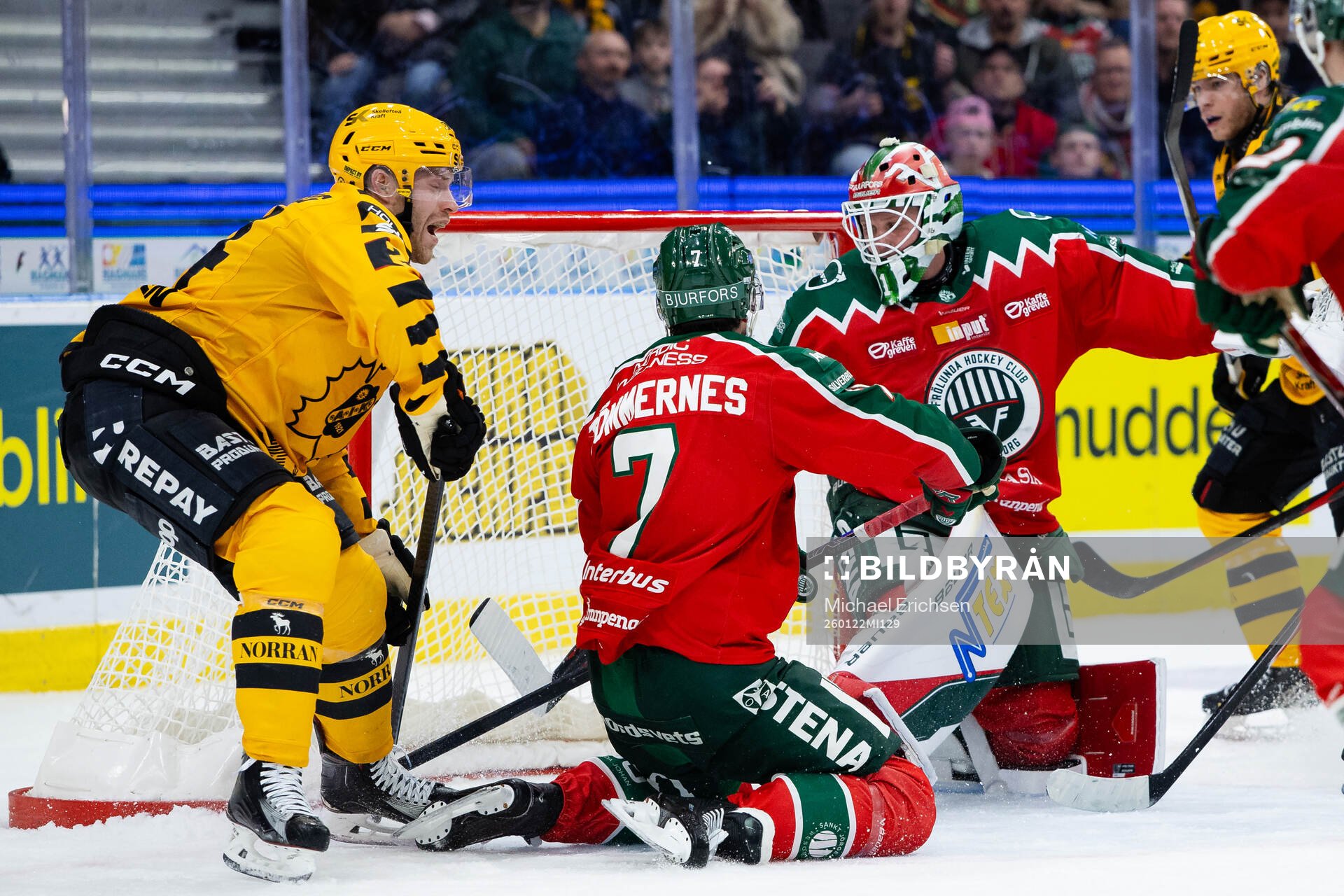 Skellefteås Oscar Lindberg gör 3-3 på Frölundas