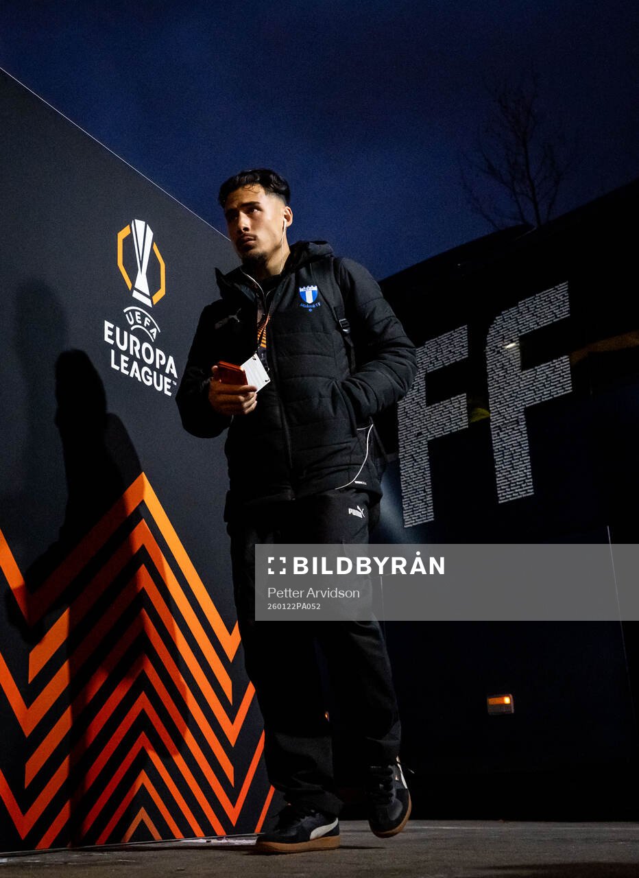 Adrian Skogmar of Malmö FF arrives at the stadium
