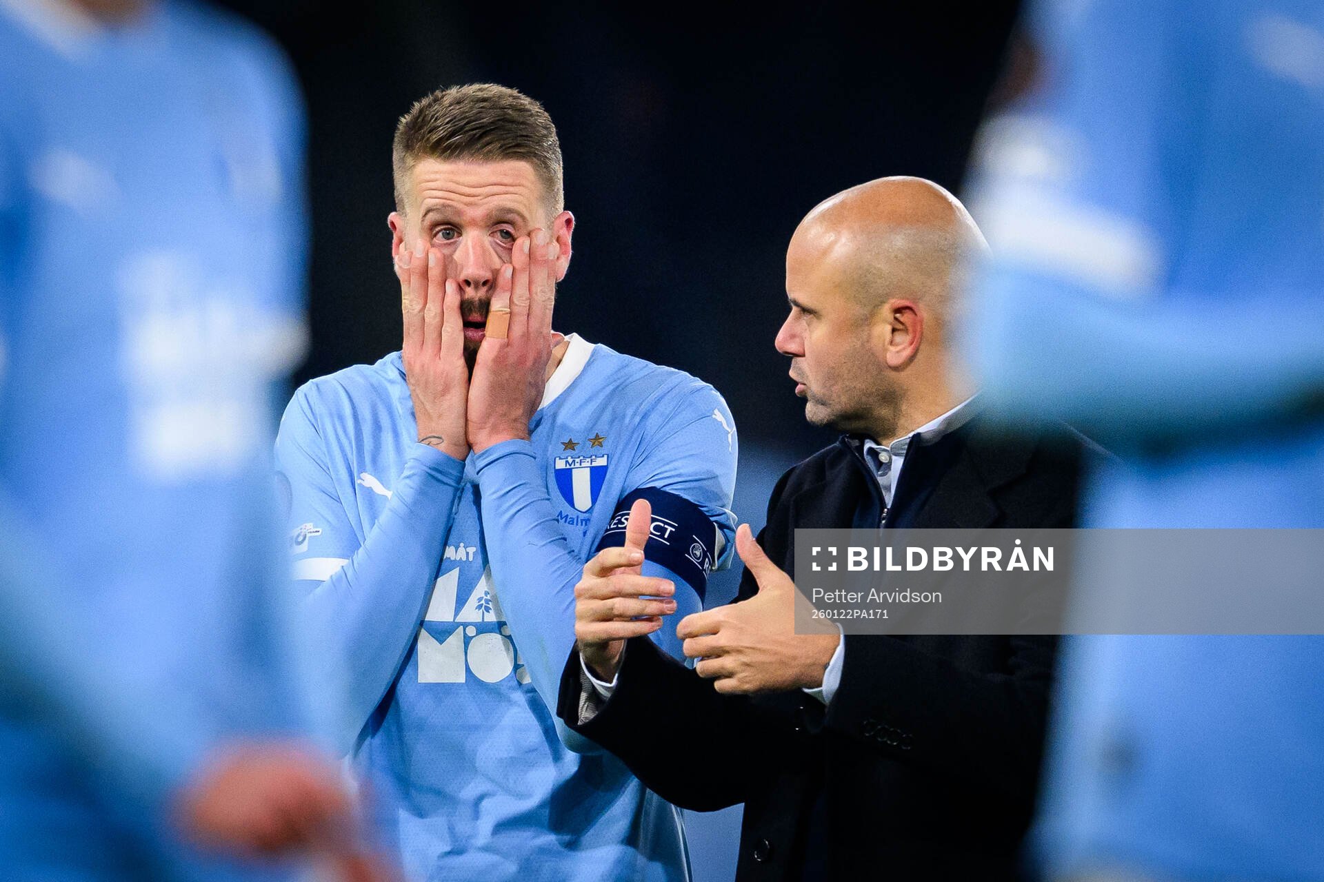 Pontus Jansson and head coach Miguel Angel Ramirez of