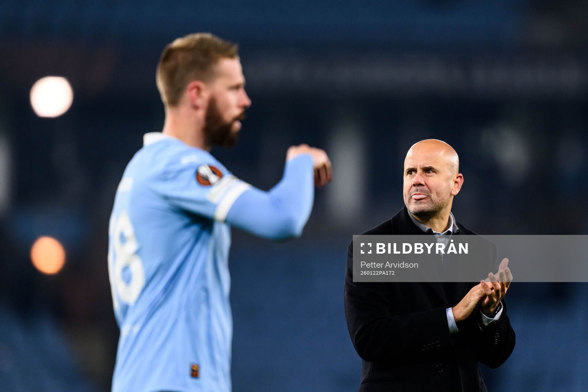Head coach Miguel Angel Ramirez and Pontus Jansson of