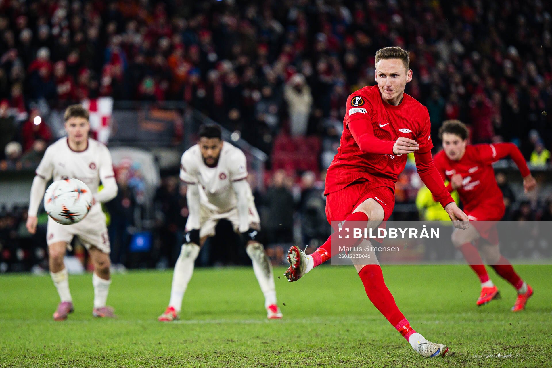 Joachim Soltvedt of Brann scores the 3-3 goal