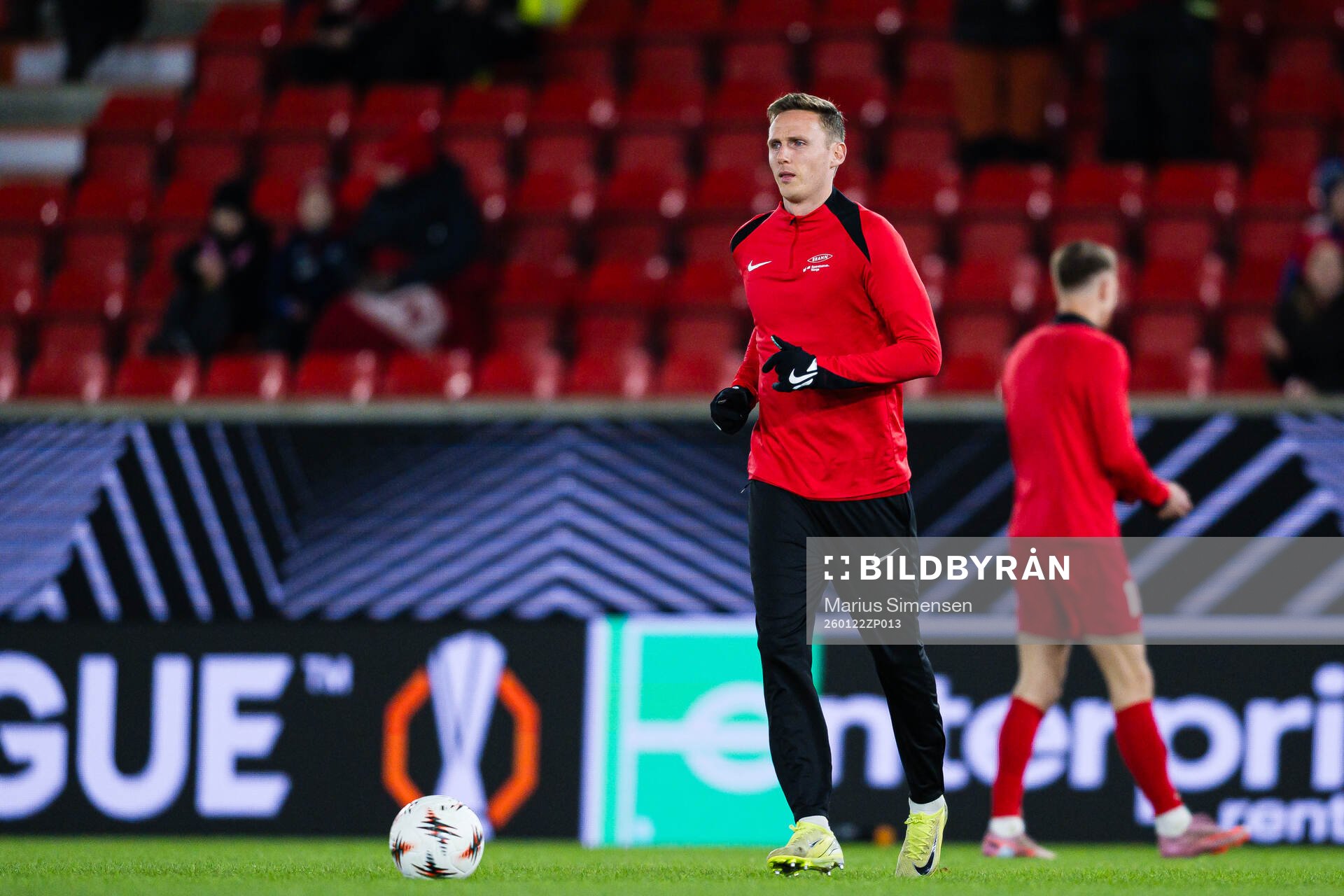 Joachim Soltvedt of Brann warms up