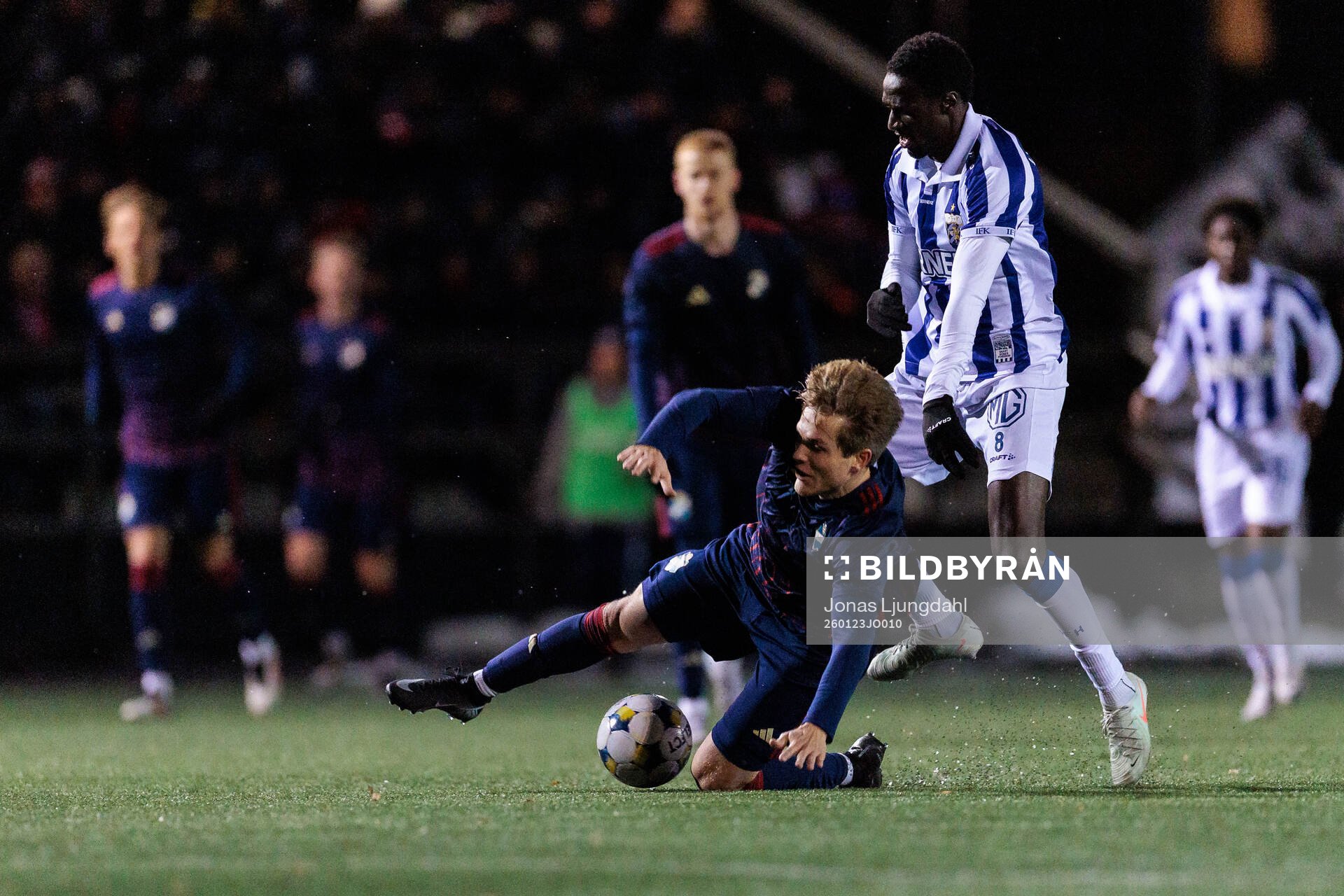 Östers IFs Aapo Mäenpää och IFK Göteborgs Imam Jagne