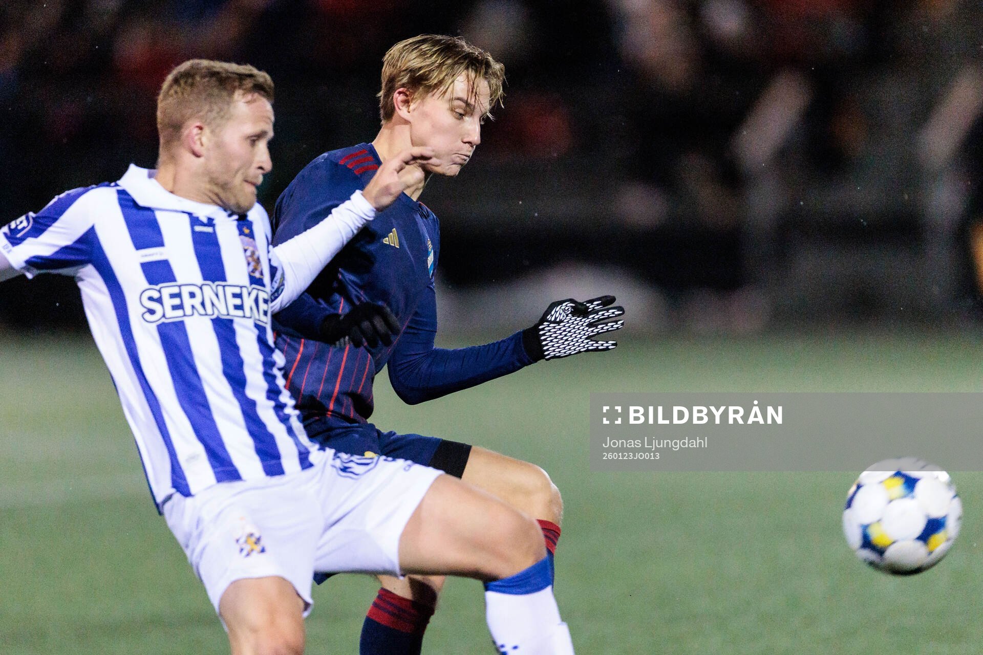 IFK Göteborgs Jonas Bager och Östers IFs Linus Carlstrand