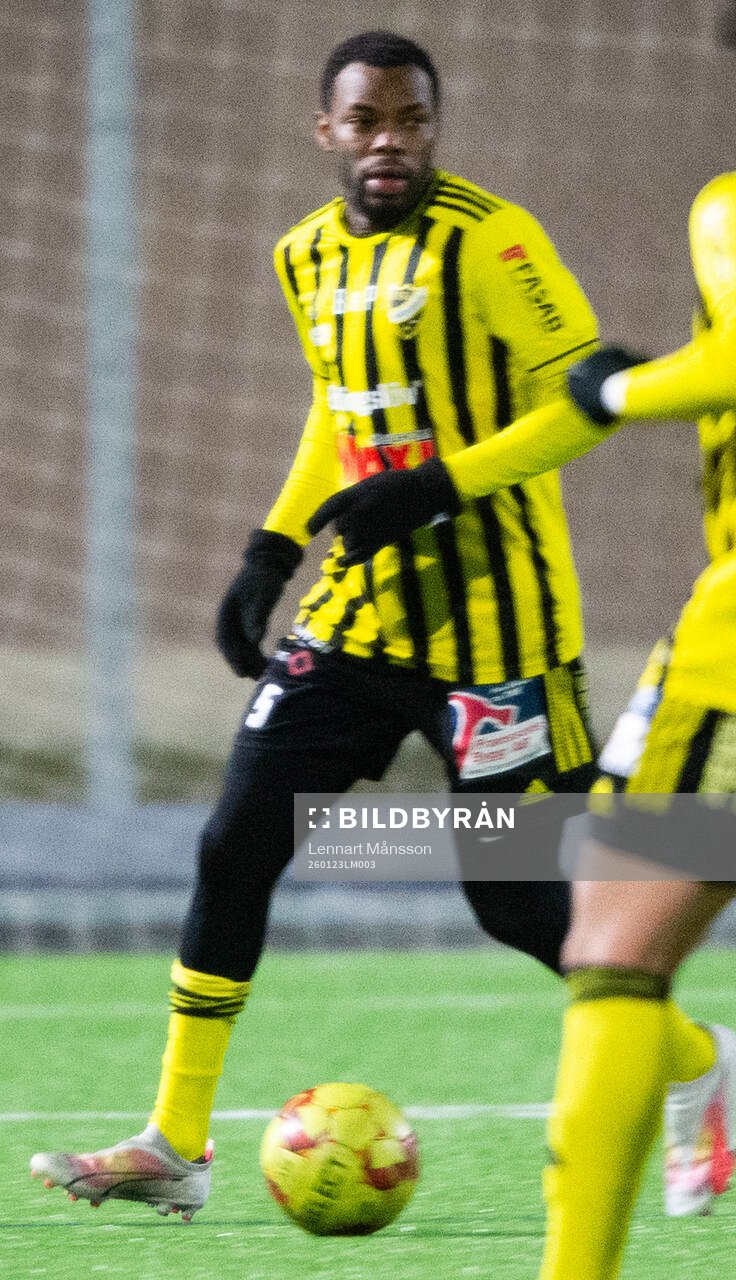 IFK Hässleholms Saikou Jawneh i träningsmatchen mellan