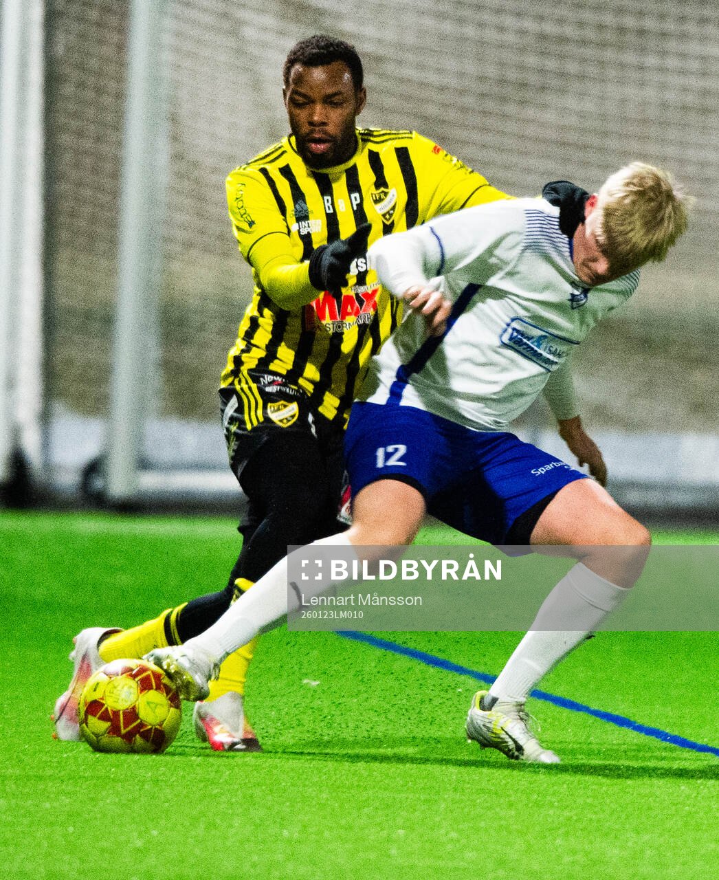 IFK Osbys Linus Roslund i träningsmatchen mellan IFK
