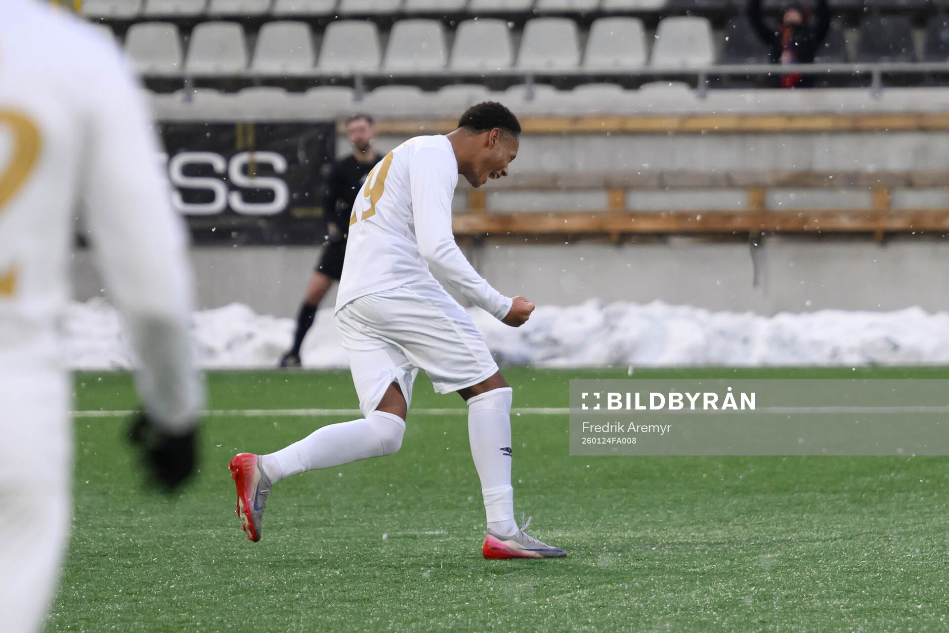 Örgrytes Marlon Ebietomere jublar
