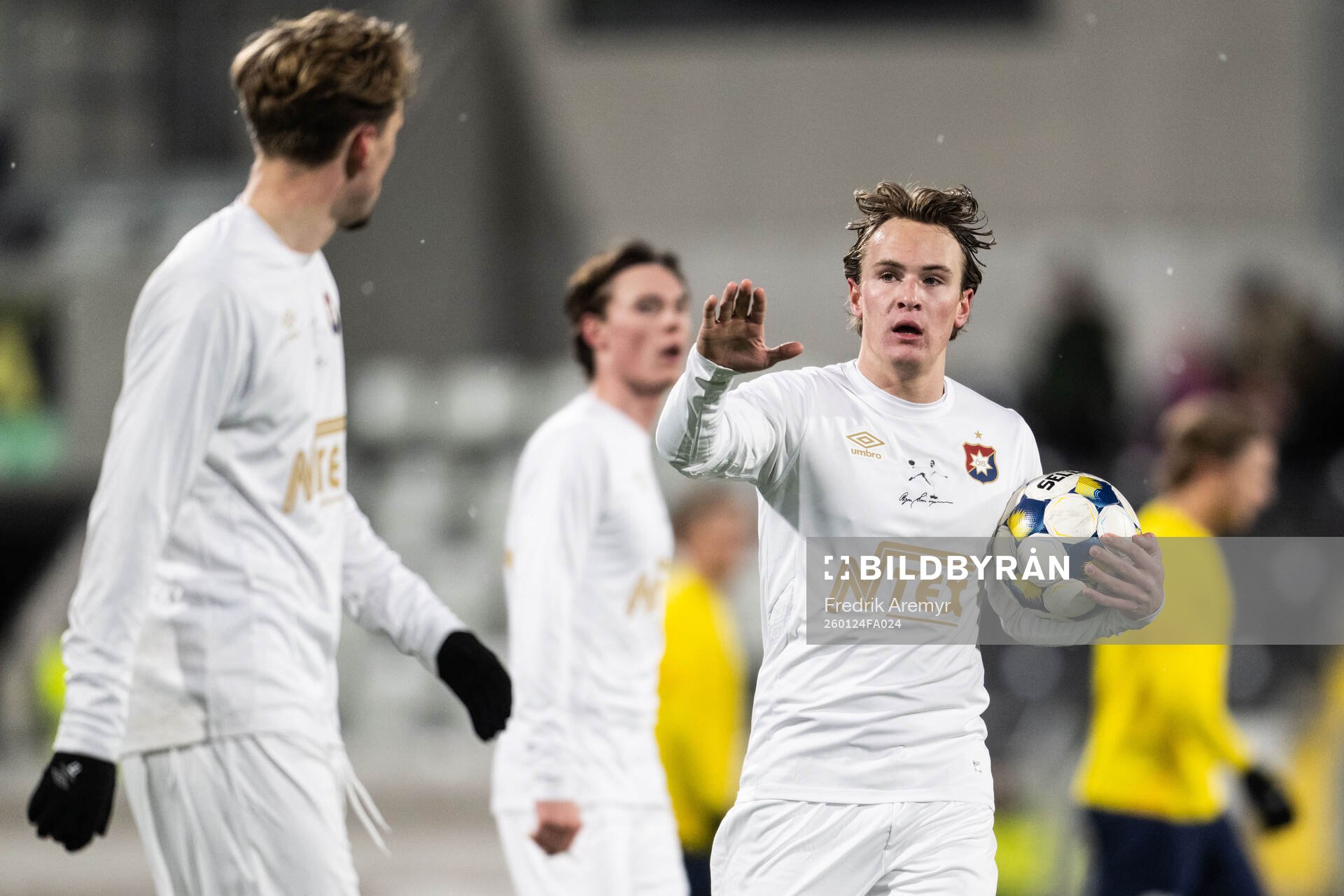 Örgrytes Månz Karlsson jublar