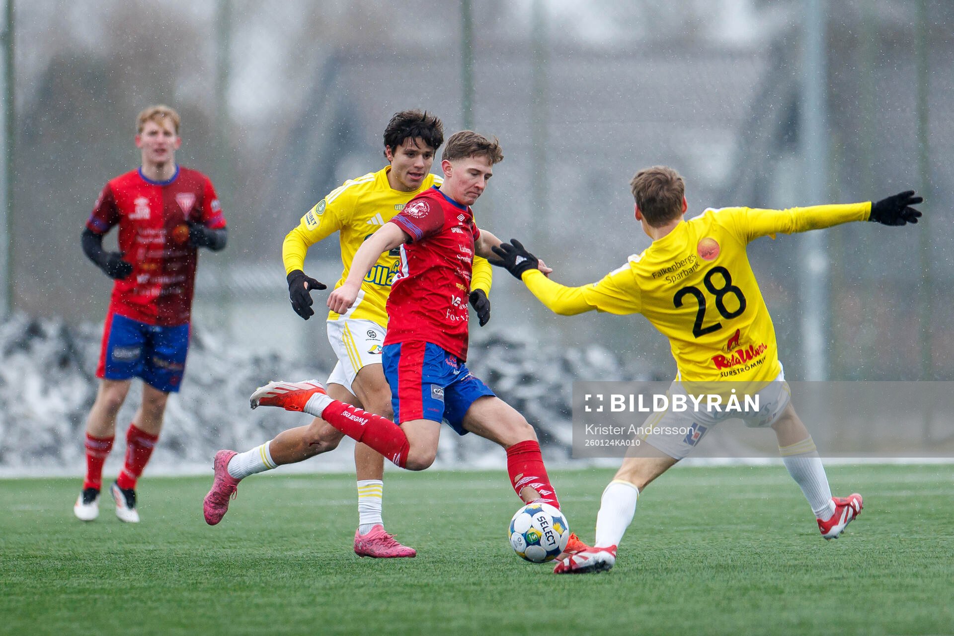Falkenbergs Rodrigo Neri och Tvååkers Hugo Rödin