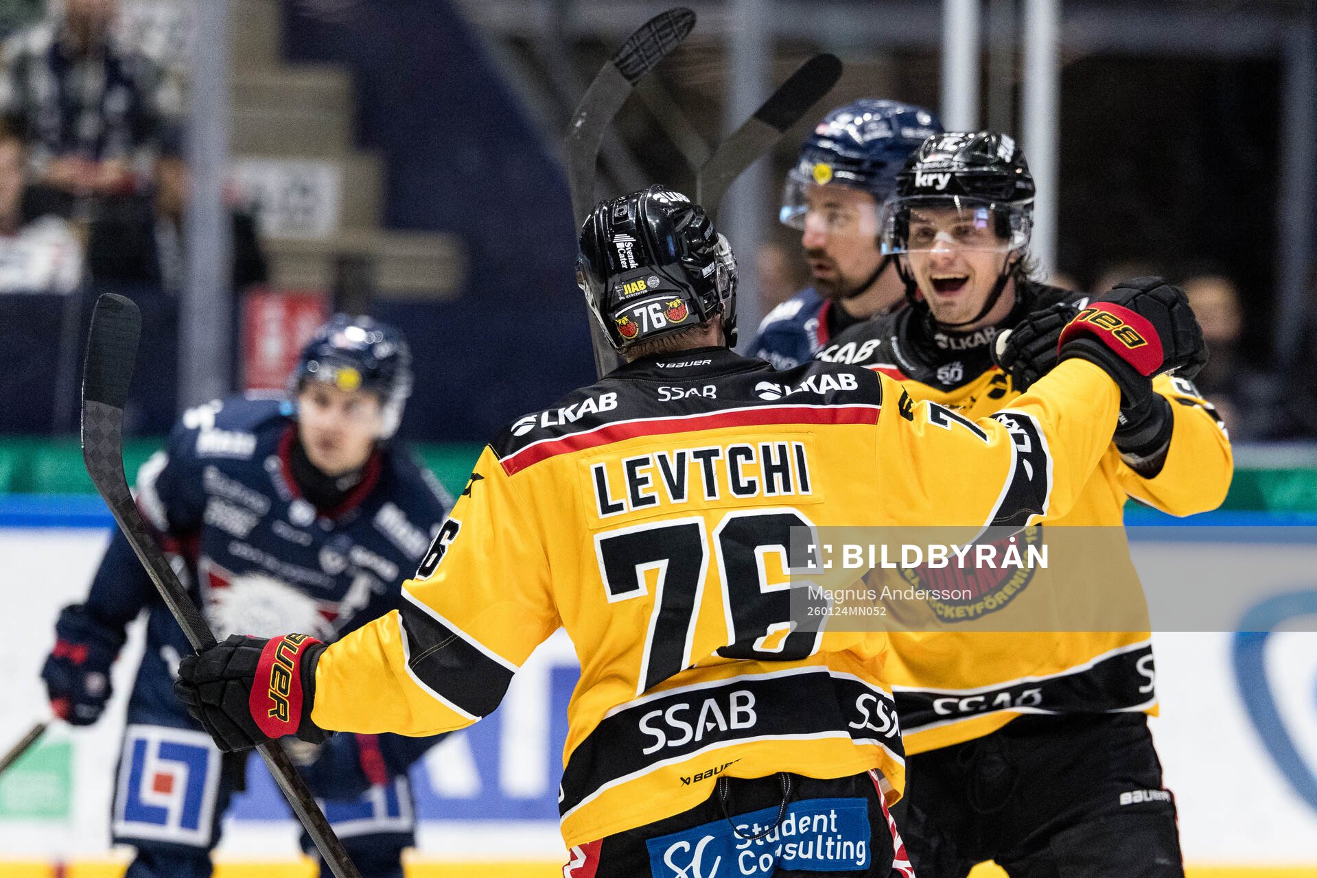 Luleås Anton Levtchi jublar