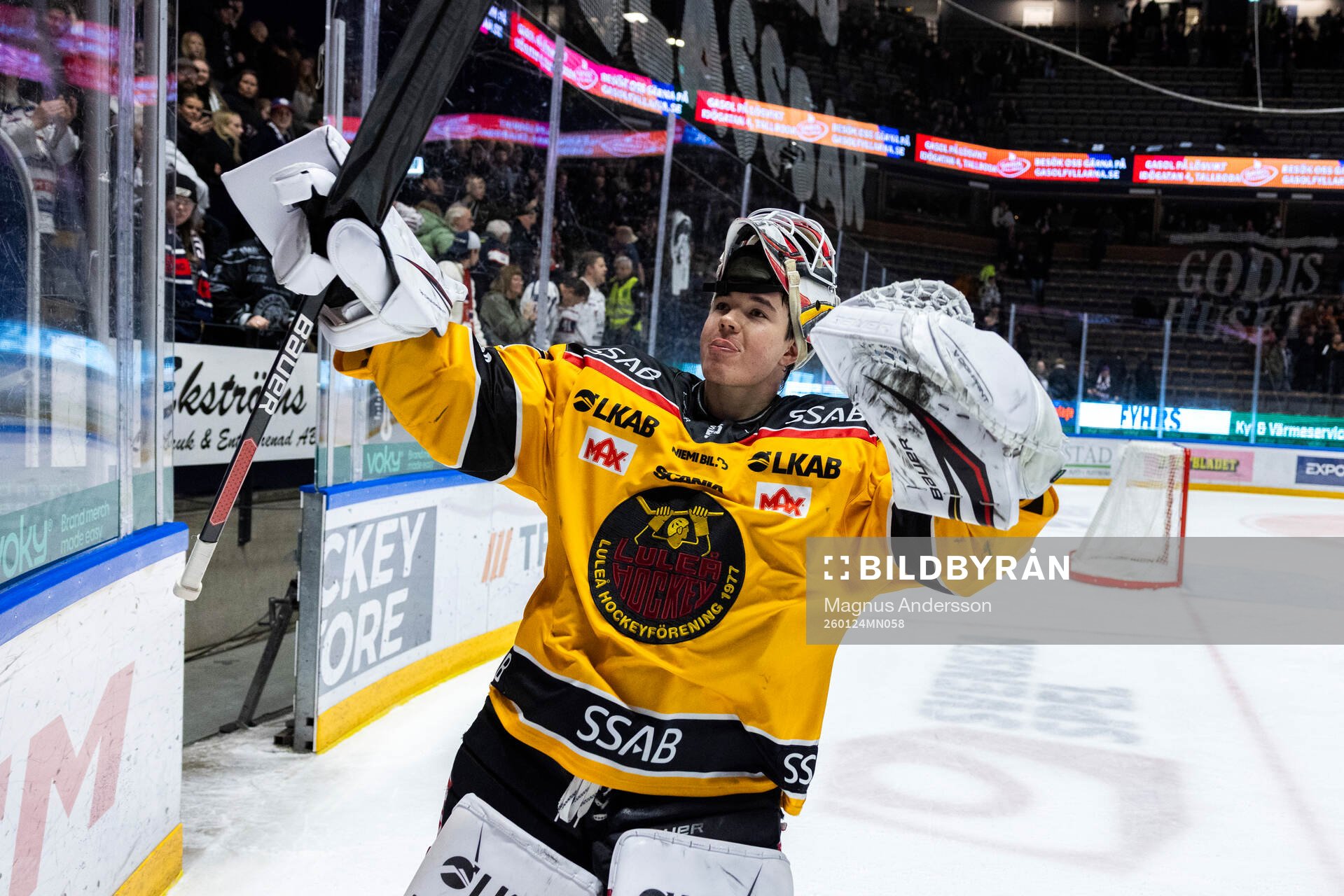 Luleås målvakt Matteus Ward jublar