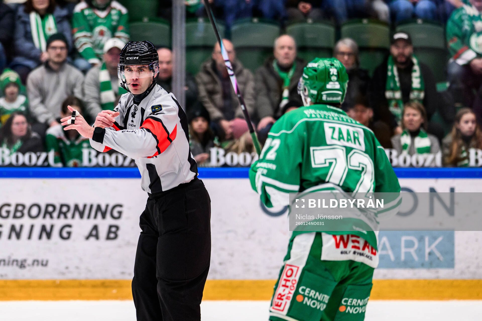 Domare Richard Magnusson och Rögles Daniel Zaar