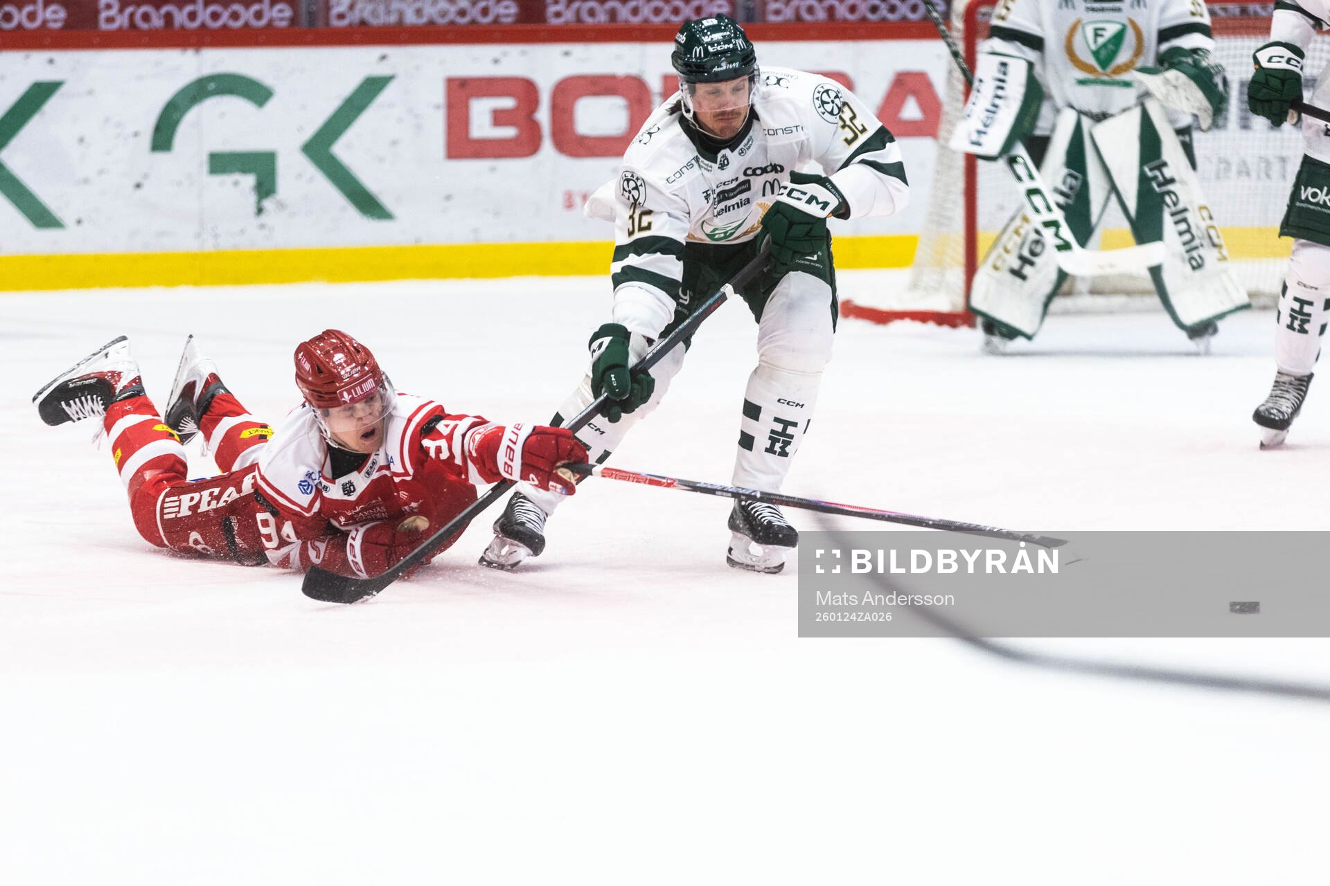 Timrås Sebastian Hartmann och Färjestads Magnus Nygren