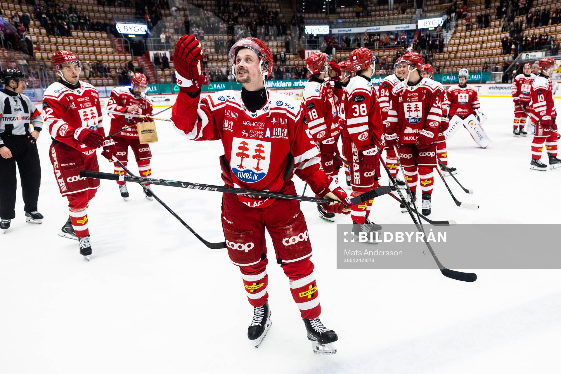 Timrås Jonathan Dahlén jublar