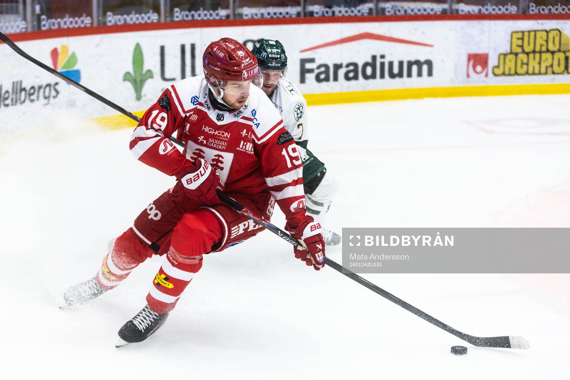 Timrås Marcus Westfält och Färjestads Axel Bergkvist