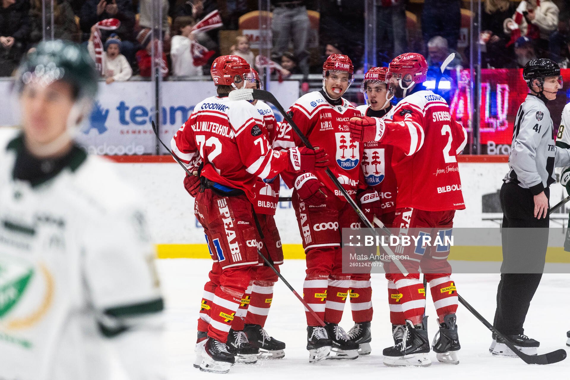 Timrås Anton Lundmark jublar