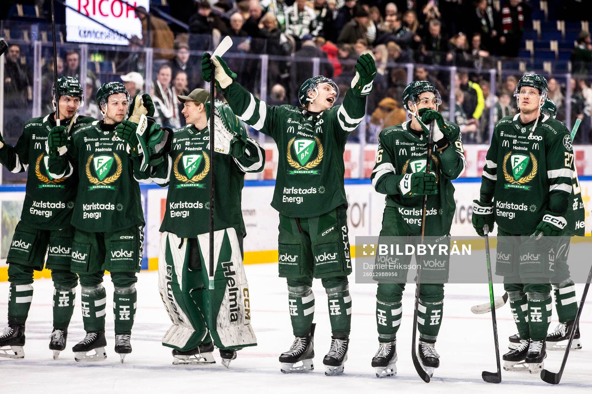 Färjestads spelarna jublar