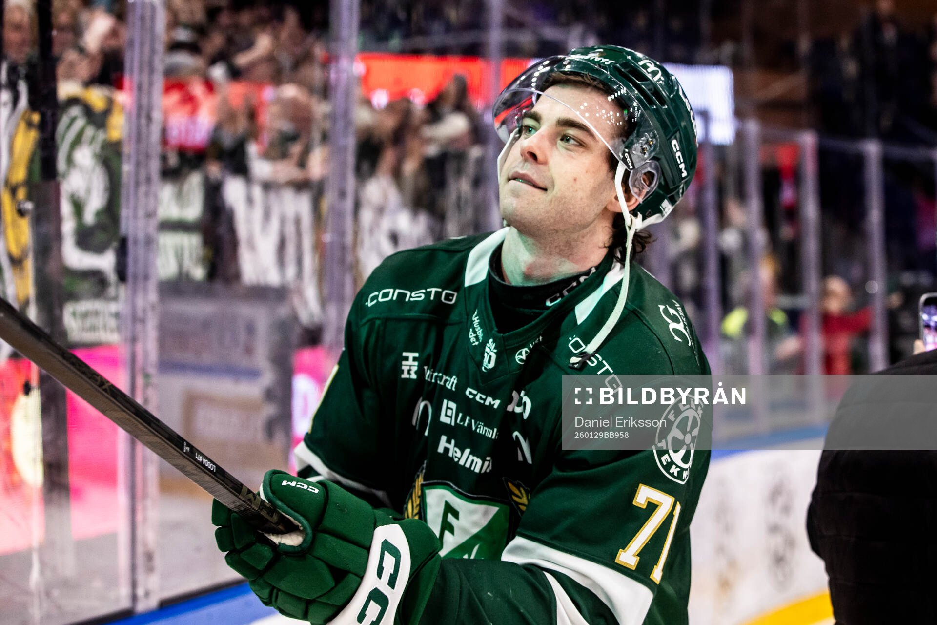 Färjestads Viktor Lodin jublar