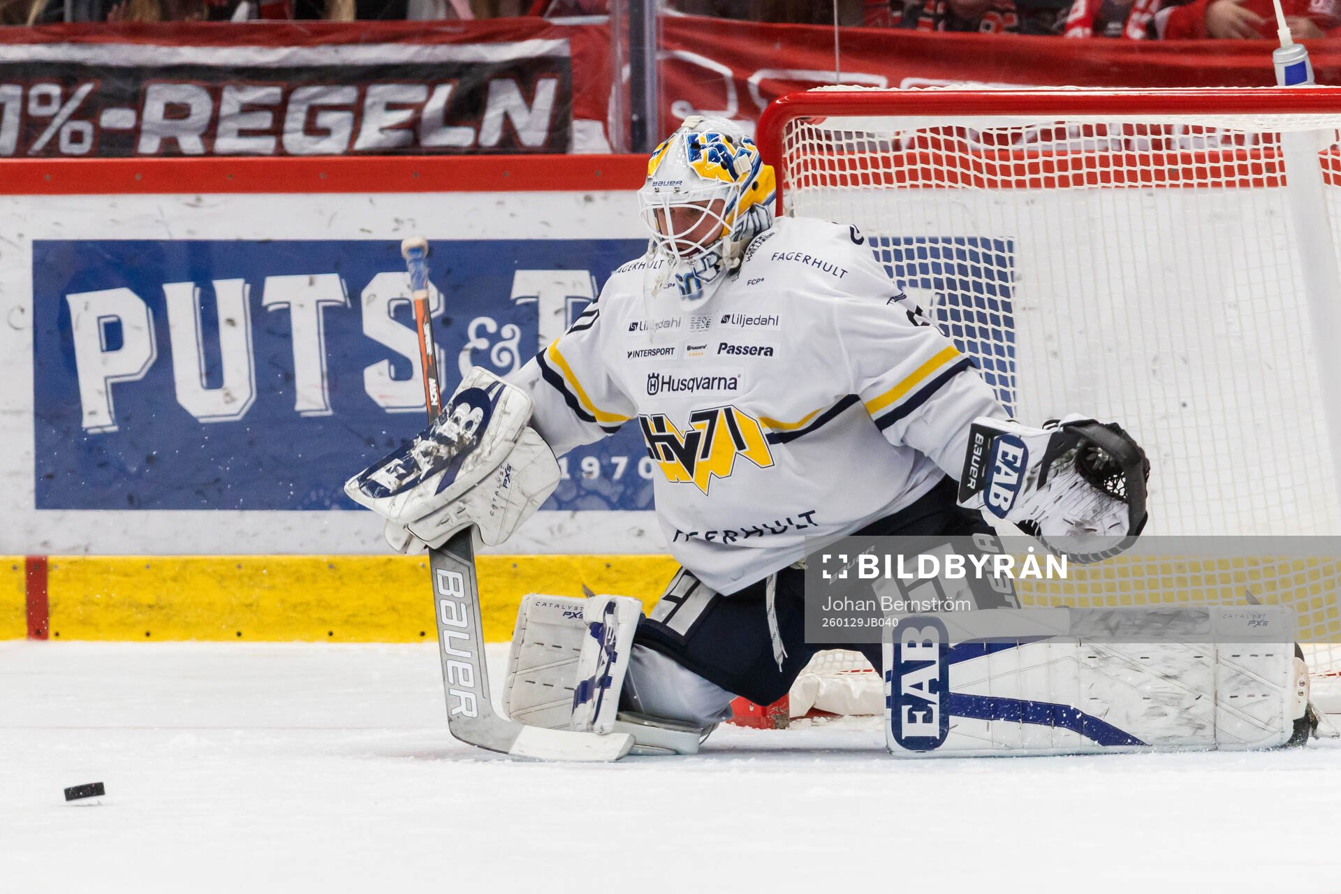 HV71s målvakt Felix Sandström