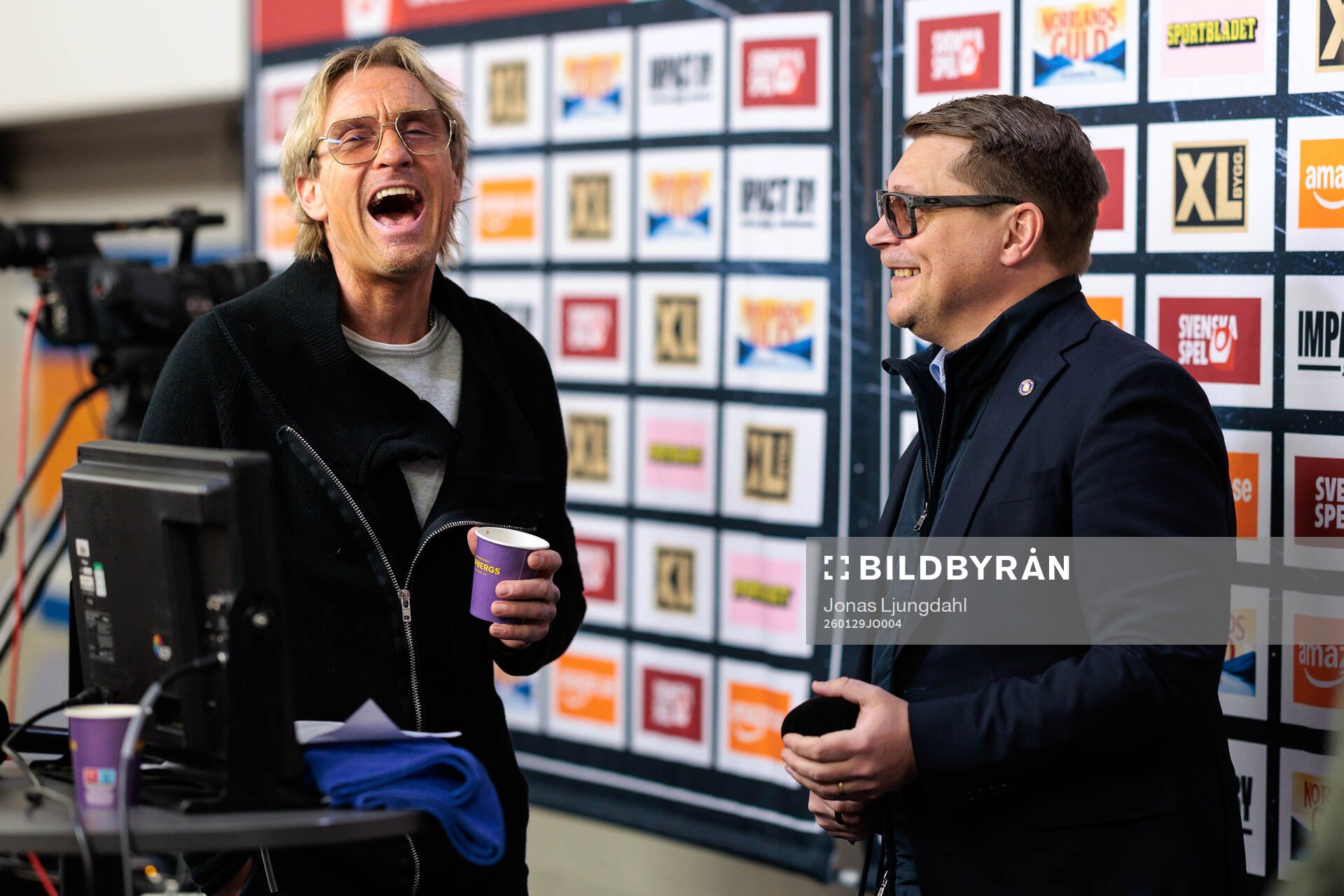 TV4s kommentator Patrik Westberg och Växjös tränare