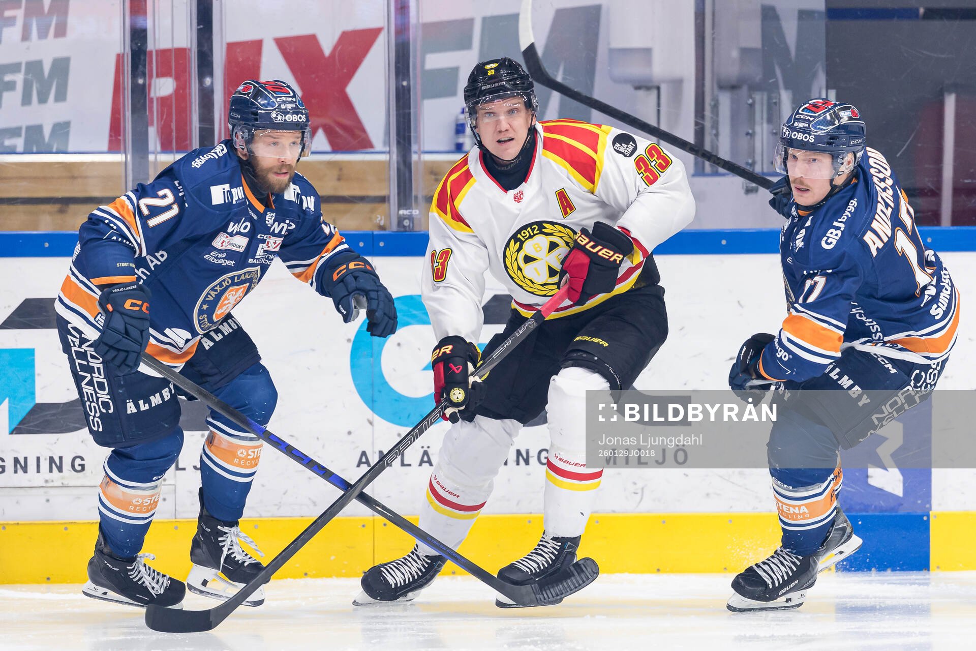Växjös Brian Cooper och Erik Andersson mot Brynäs Jakob