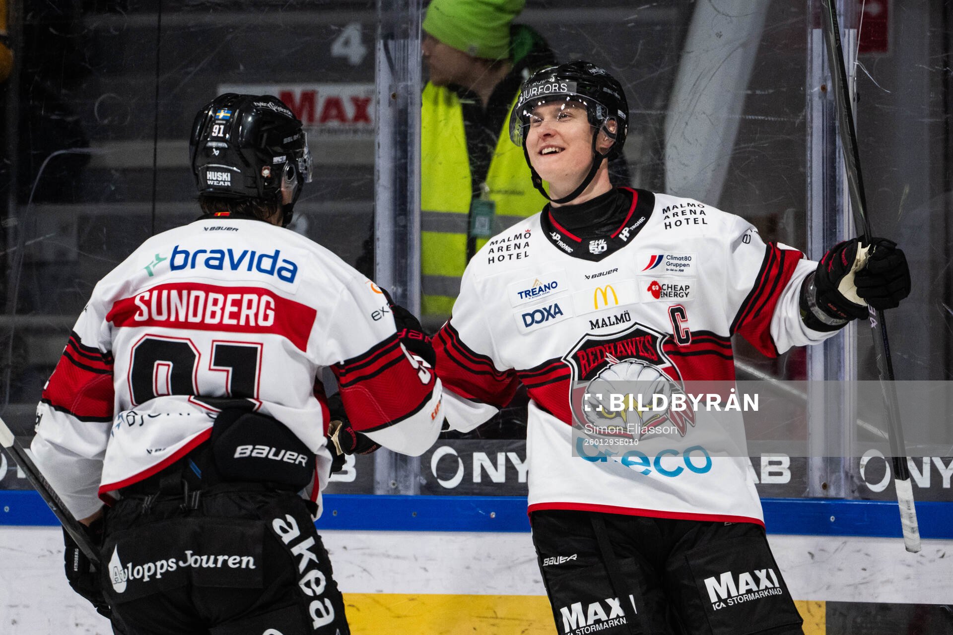 Malmö Redhawks Fredrik Händemark jublar