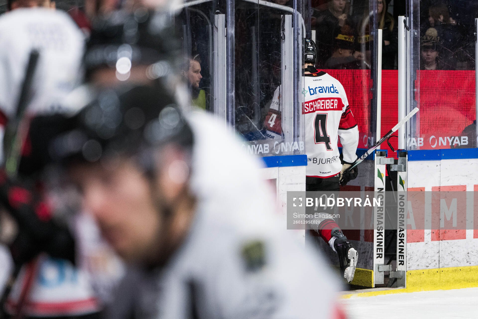 Malmö Redhawks Martin Schreiber lämnar isen