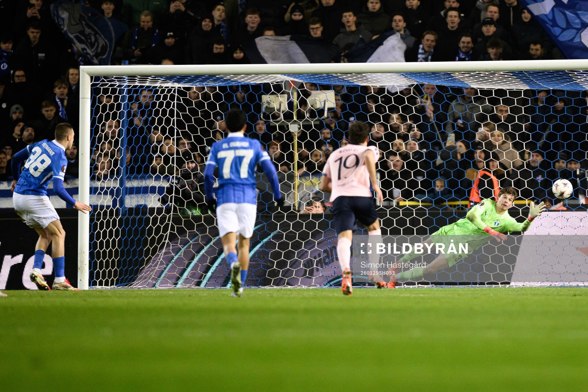 Daan Heymans of KRC Genk scores the 1-1 goal behind