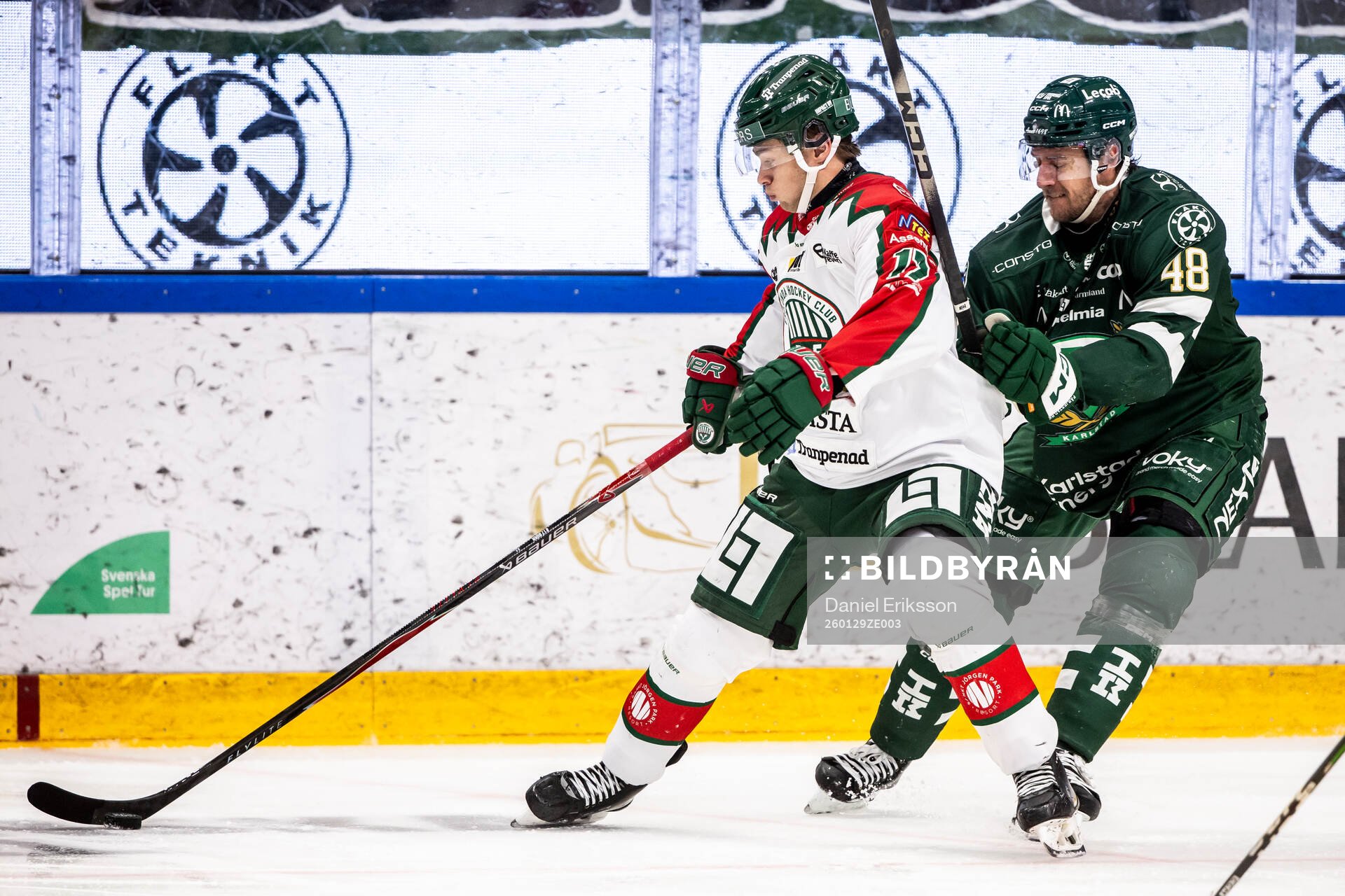 Frölundas Isac Born och Färjestads Filip Roos