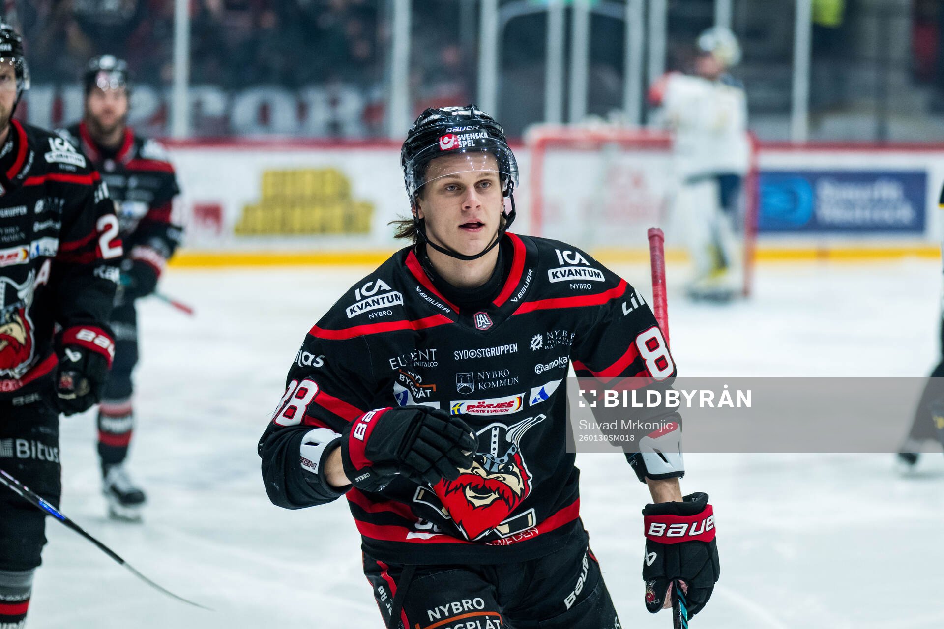 Nybros Tim Lindfors jublar