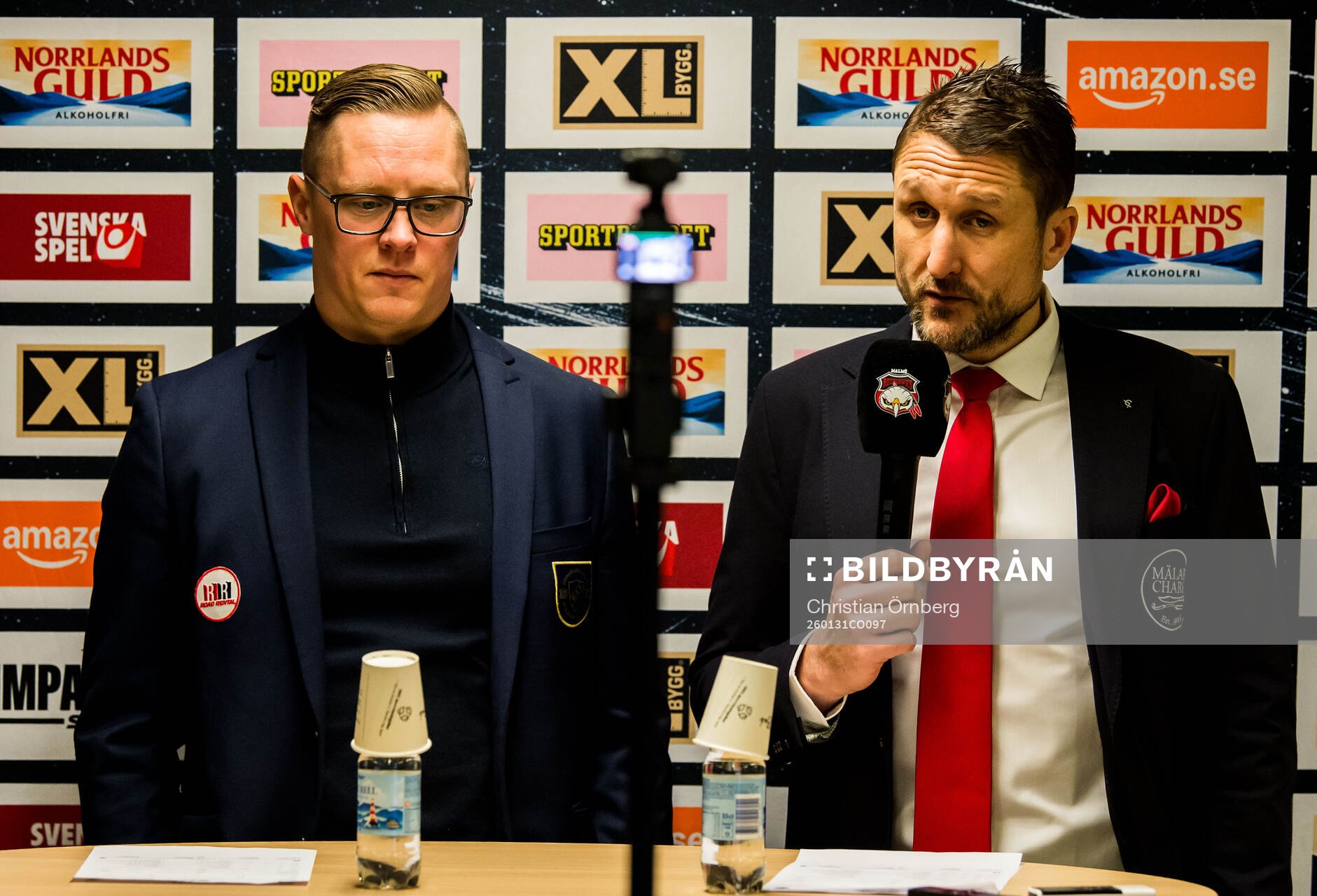 Djurgårdens tränare Robert Kimby och Malmö Redhawks