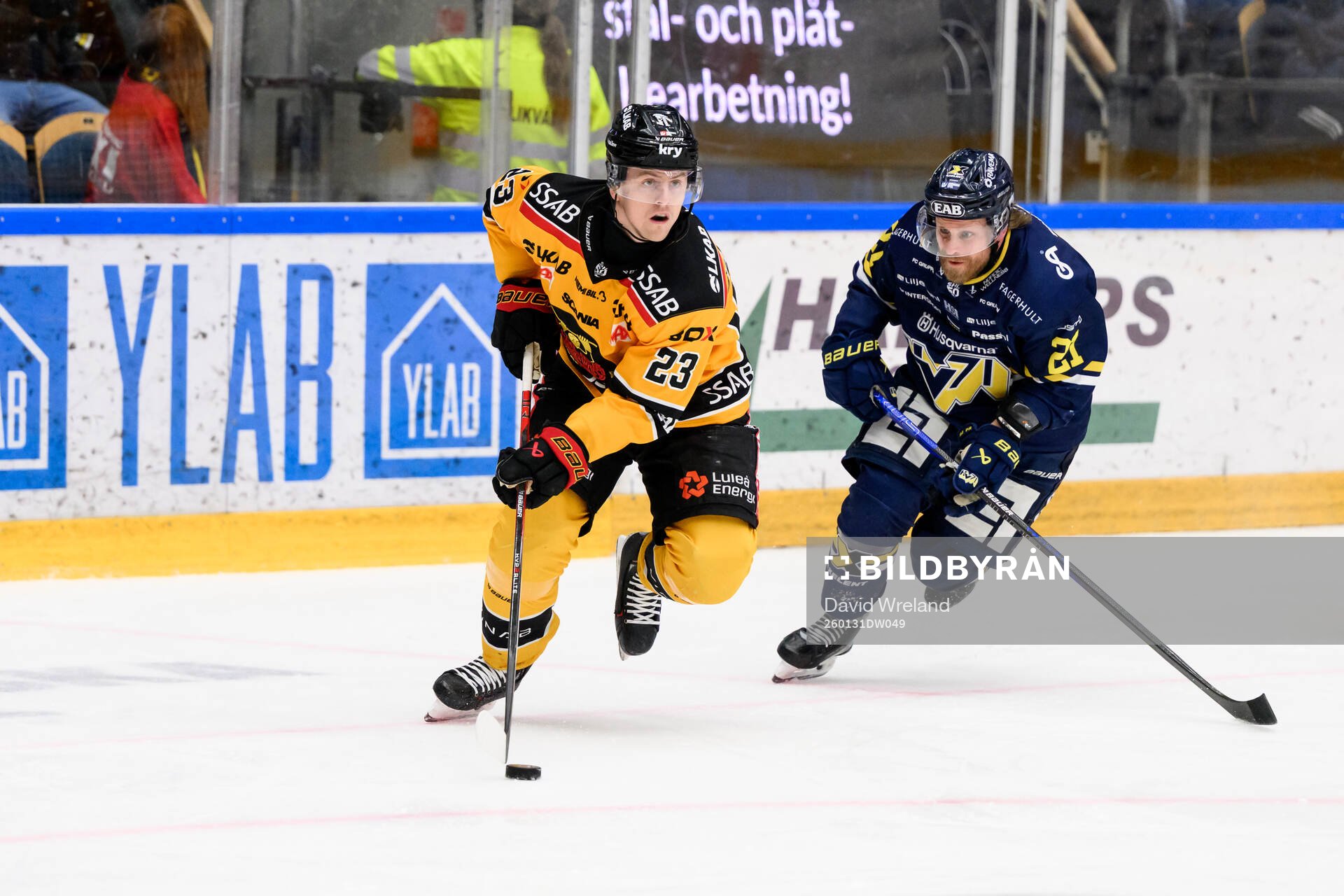 Luleås Jesper Sellgren och HV71s Mattias Tedenby