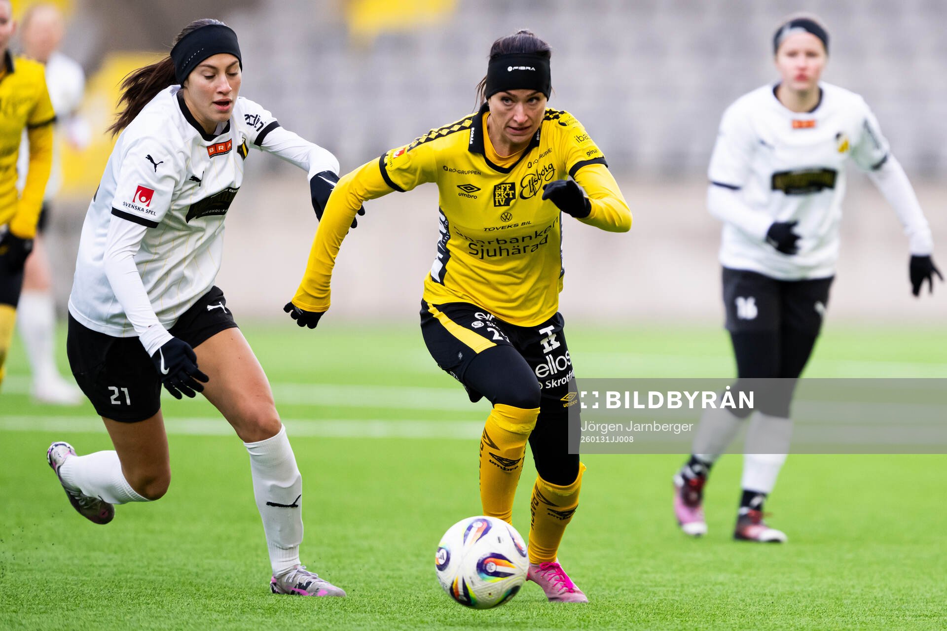 Häckens Anastasija Maric och Elfsborgs Izabella Bergström